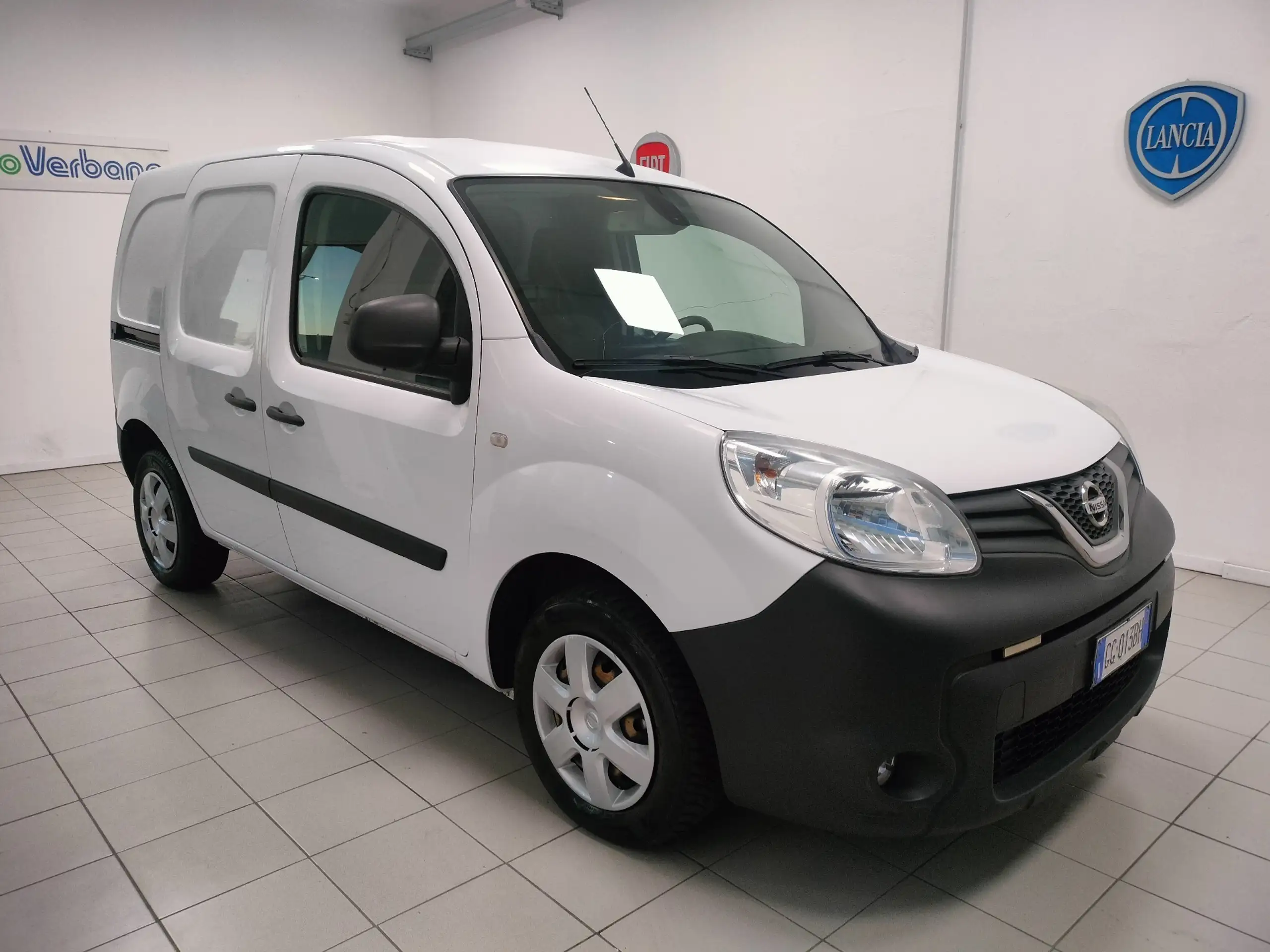 Nissan - NV250