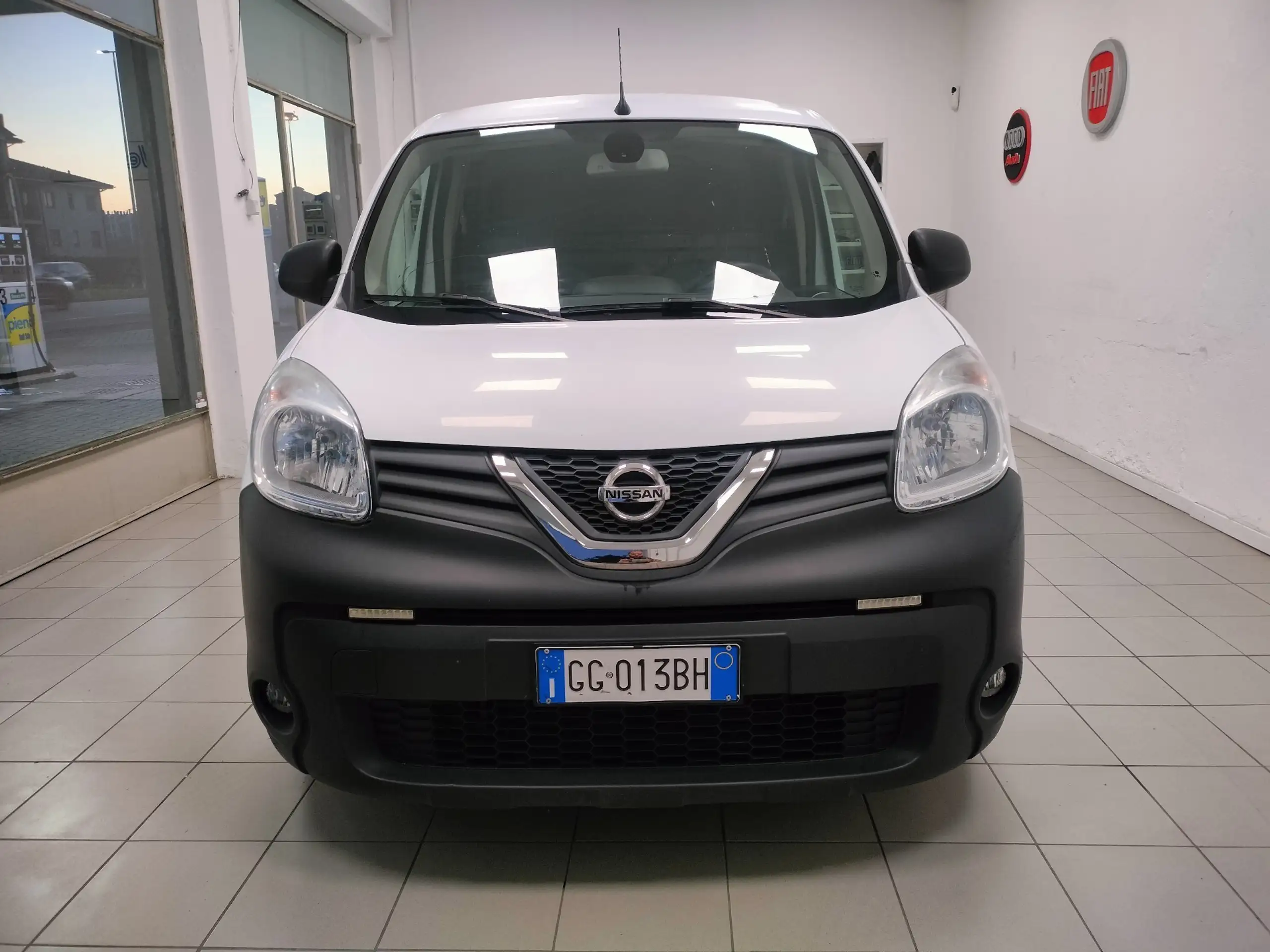 Nissan - NV250