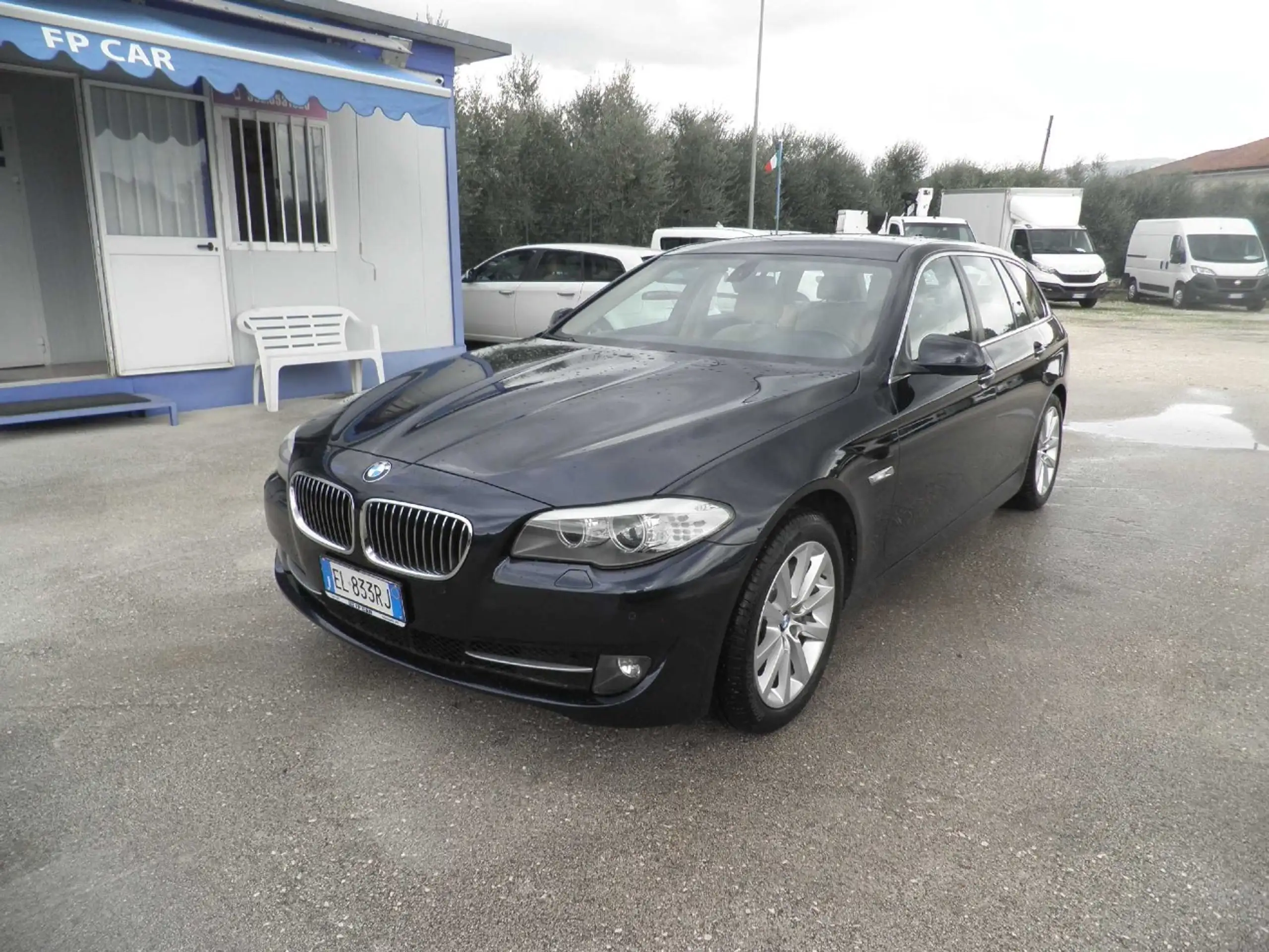 BMW - 525