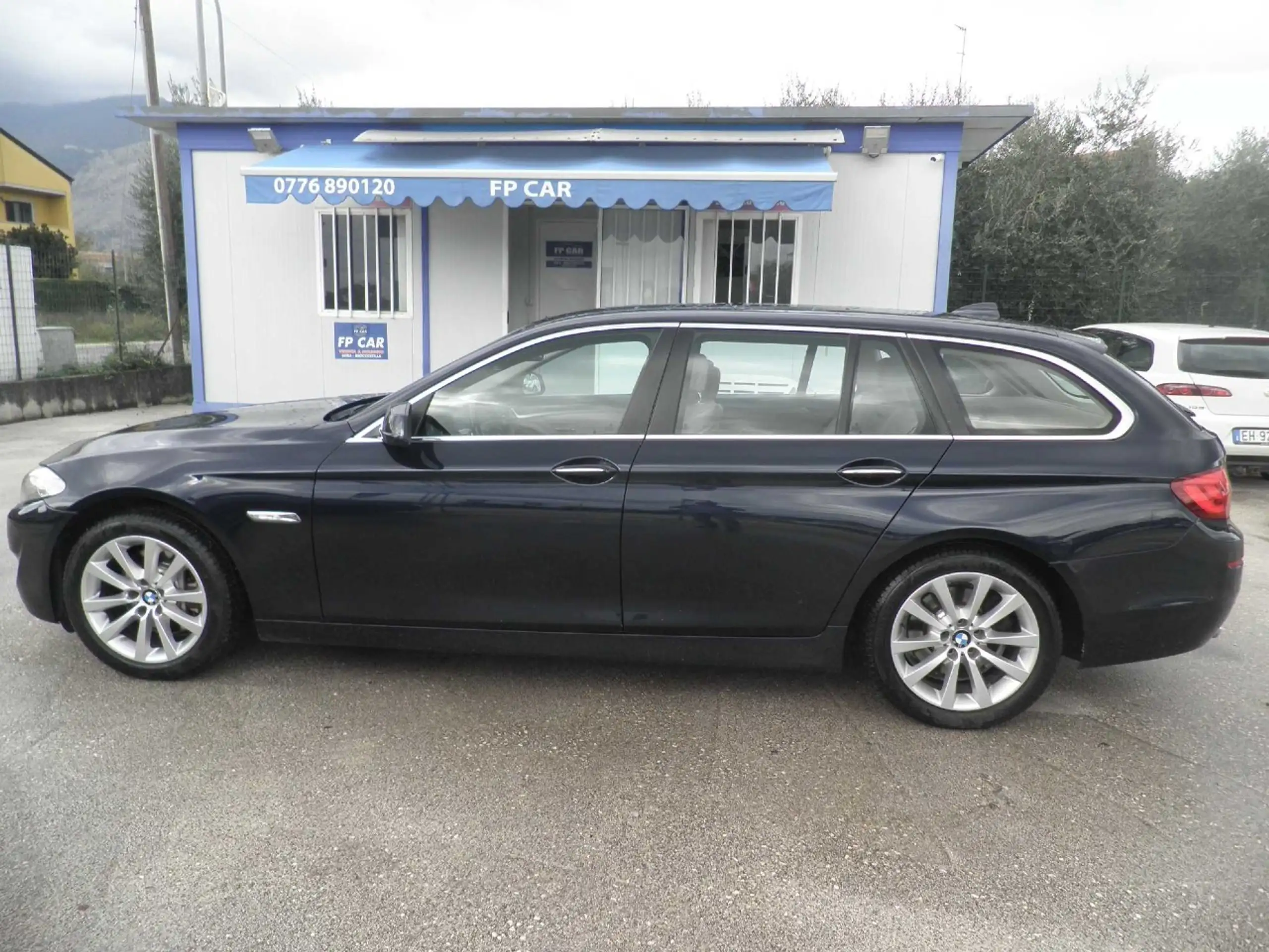 BMW - 525