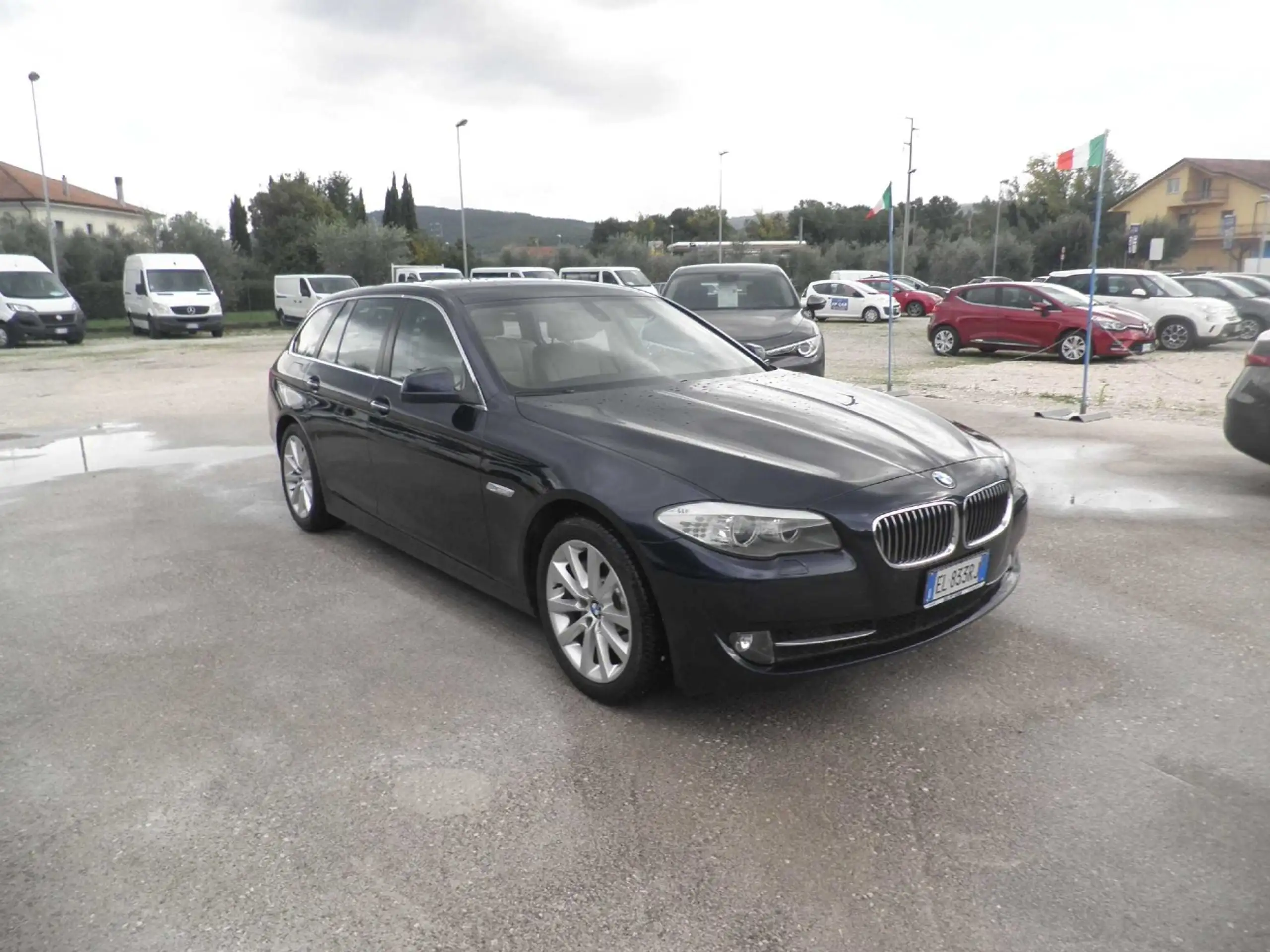 BMW - 525