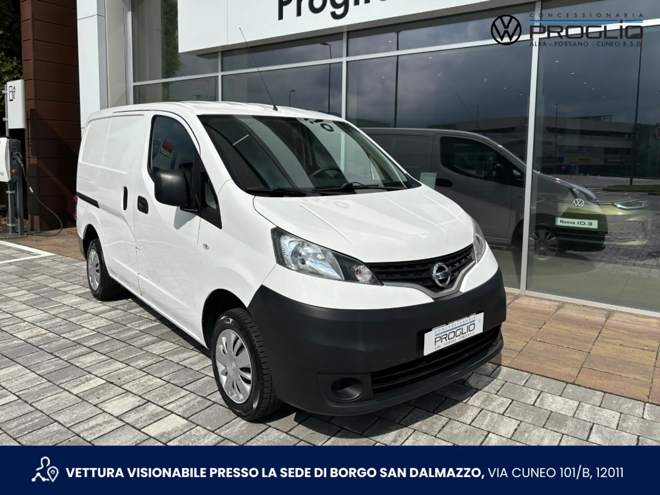 Nissan - NV200