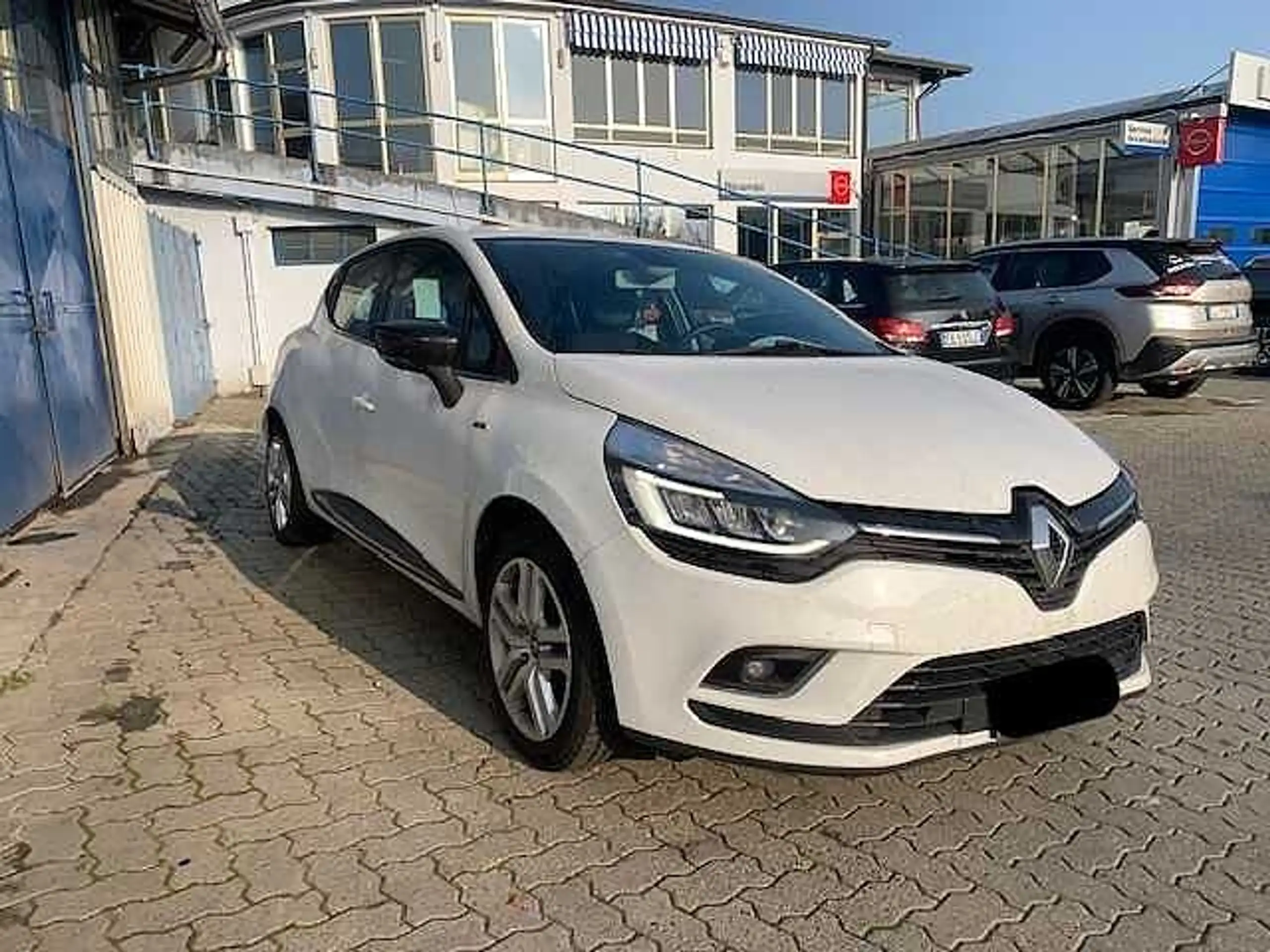 Renault - Clio