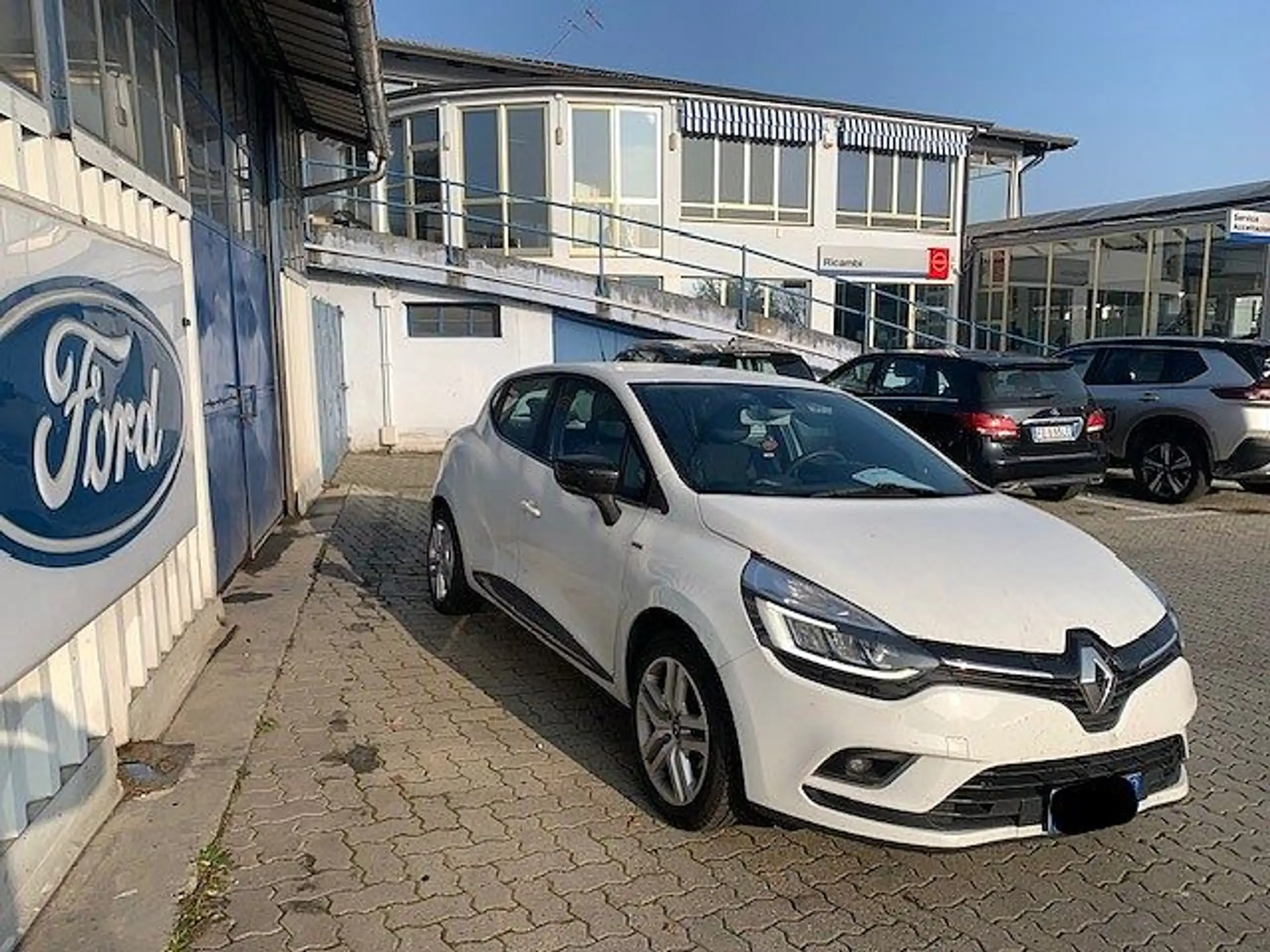 Renault - Clio