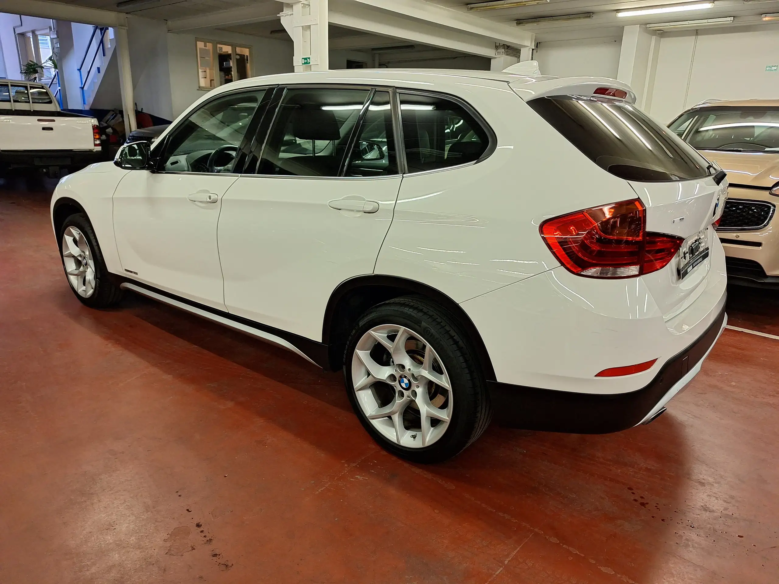 BMW - X1