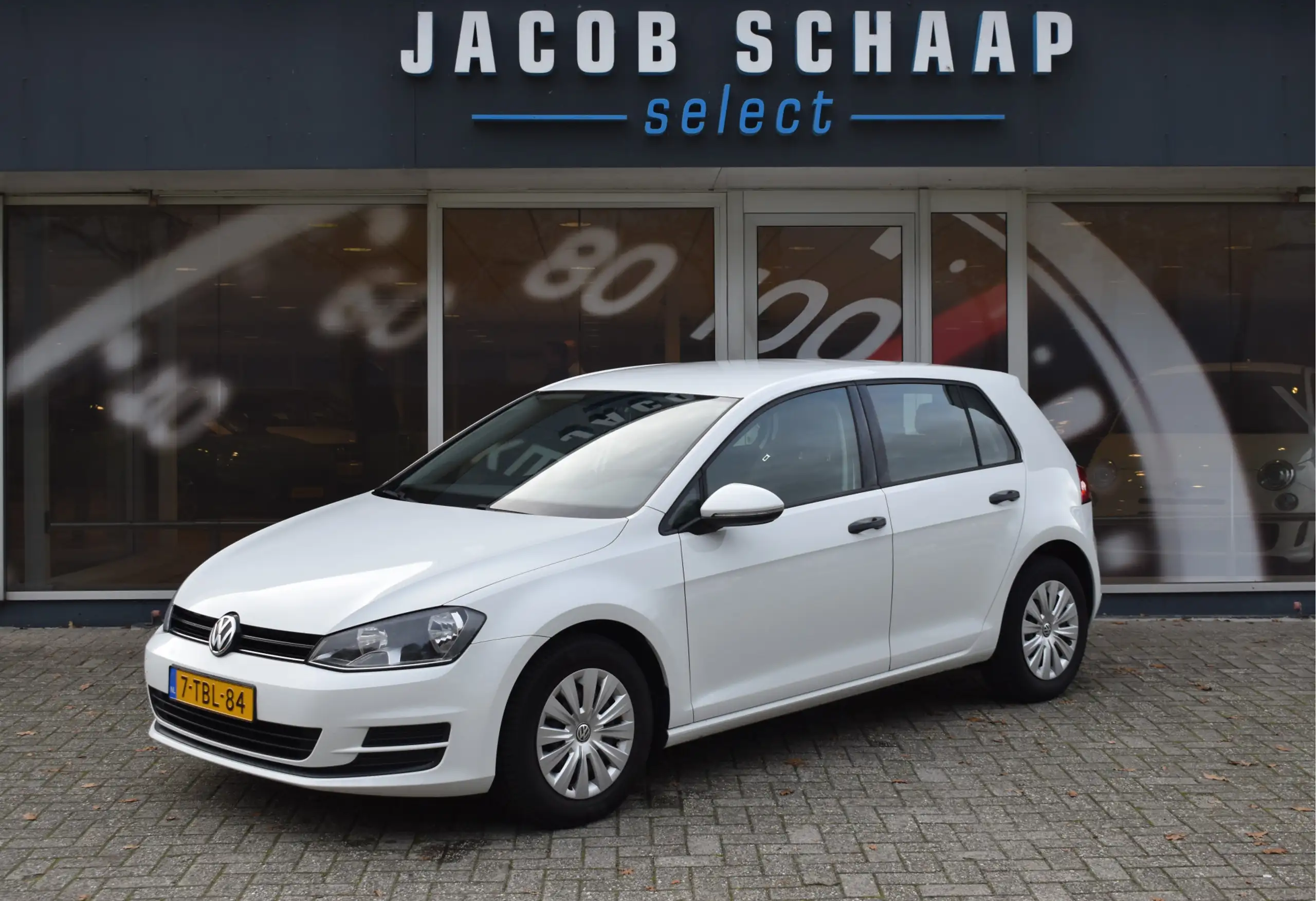 Volkswagen - Golf