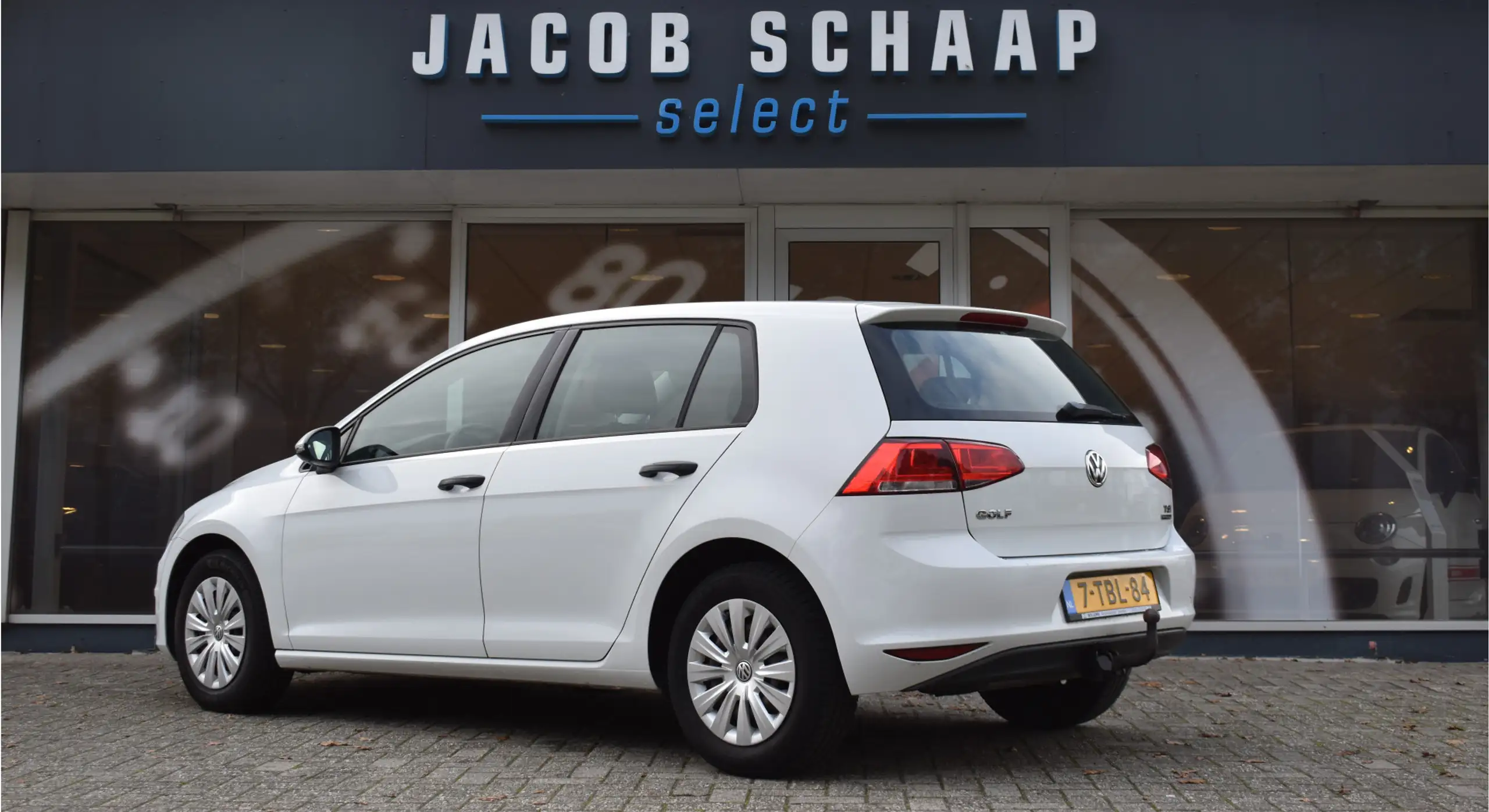 Volkswagen - Golf