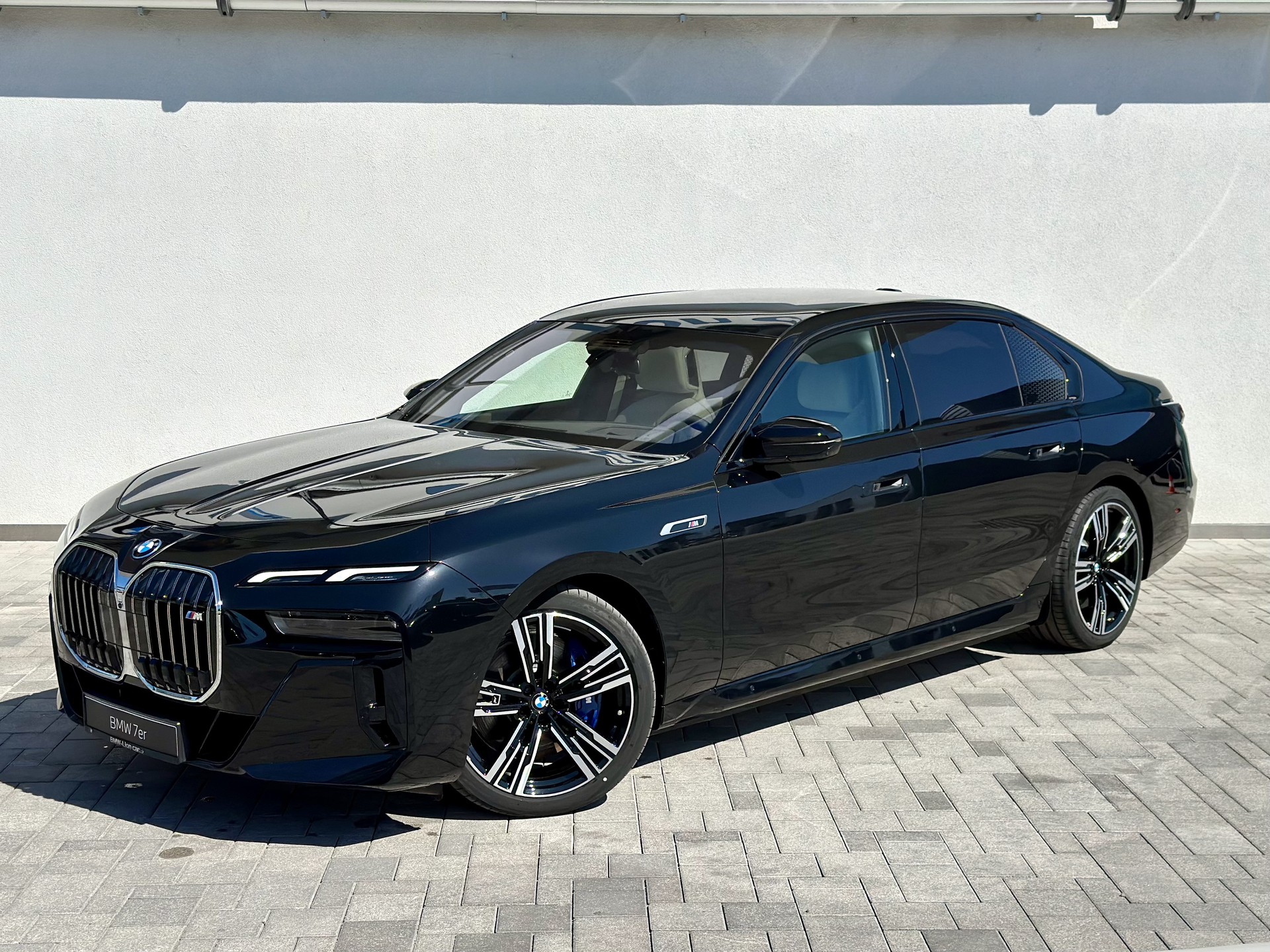 BMW i7 2024 0CH