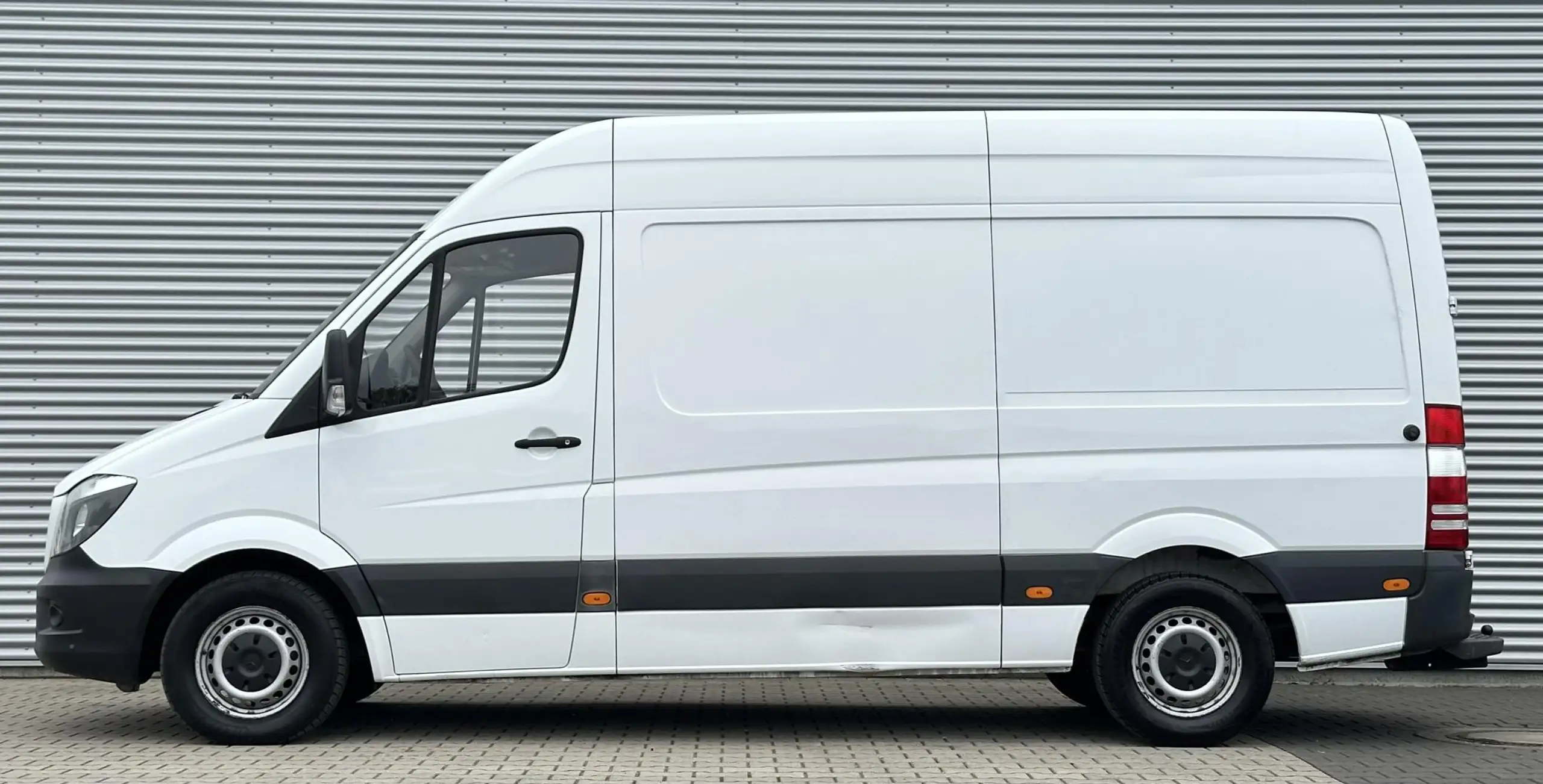 Mercedes-Benz - Sprinter