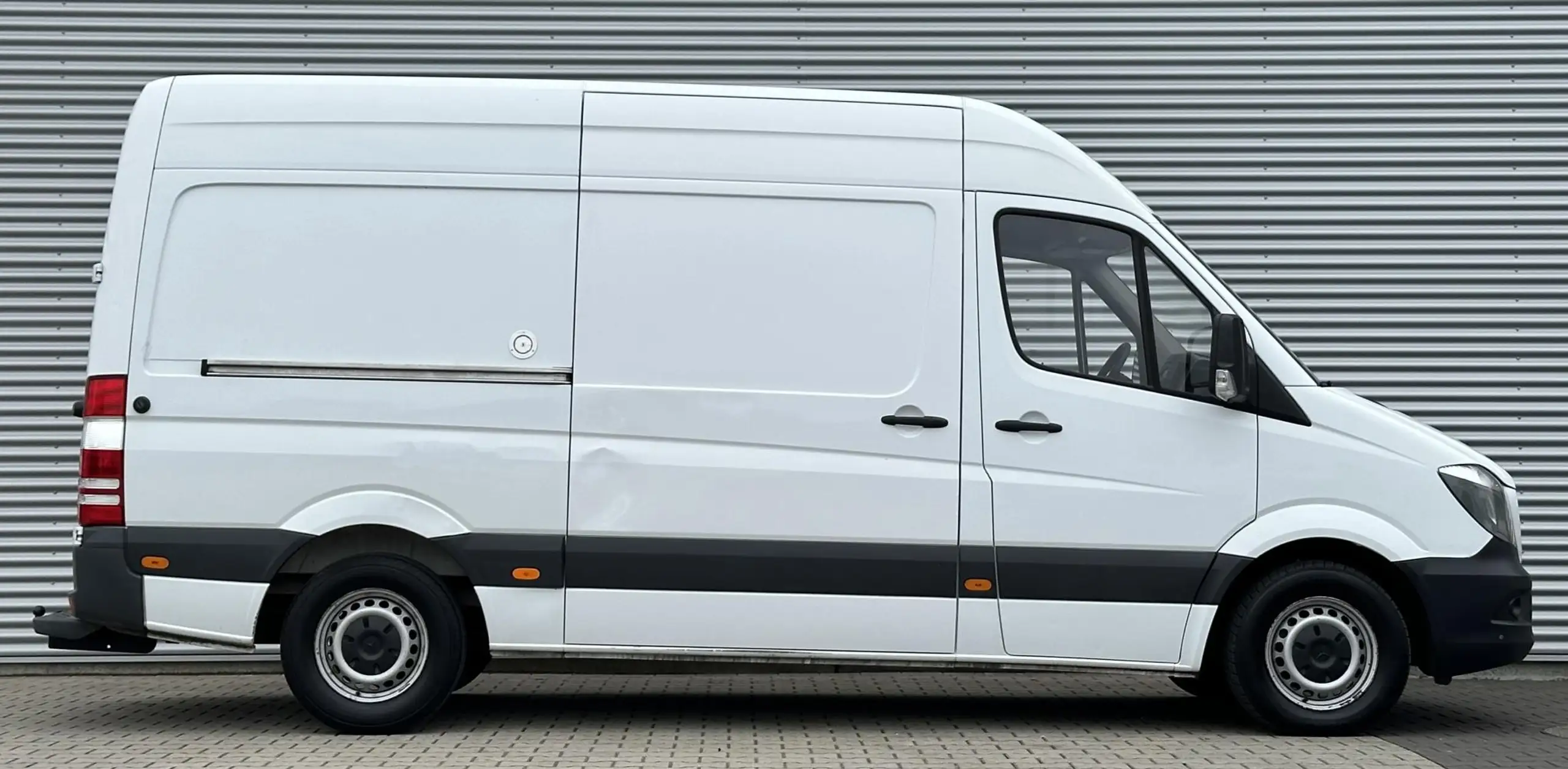 Mercedes-Benz - Sprinter