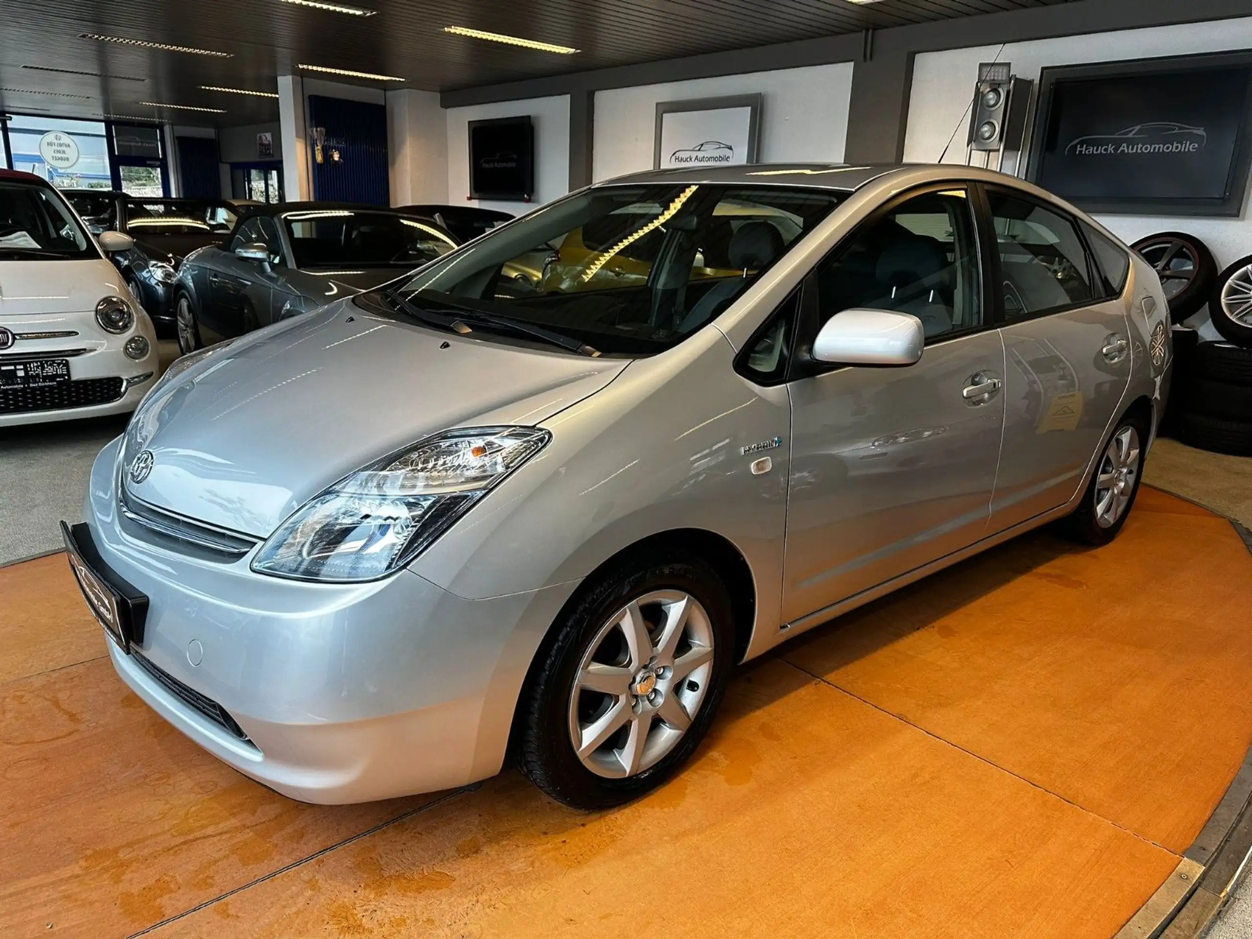 Toyota - Prius