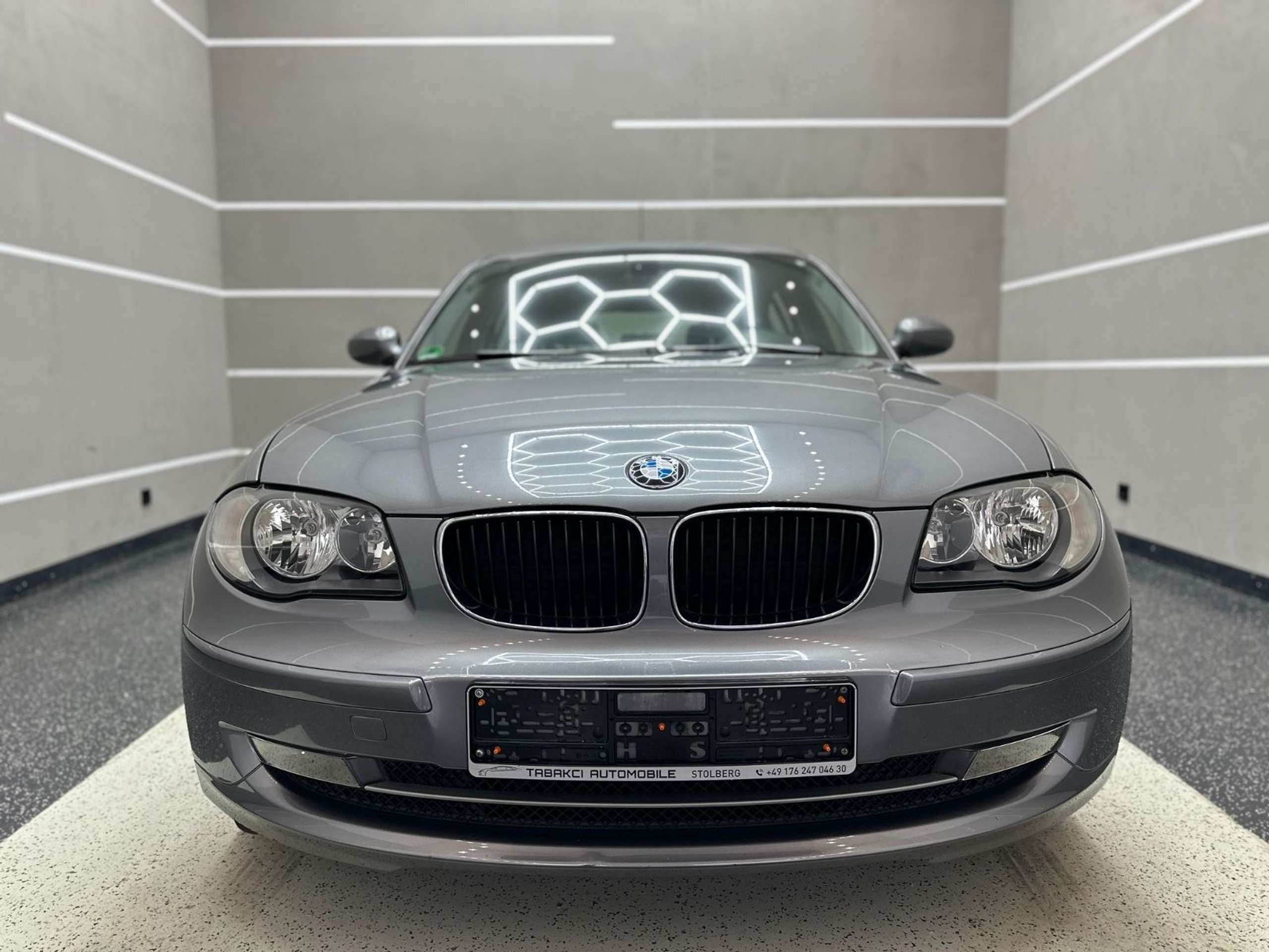 BMW - 118