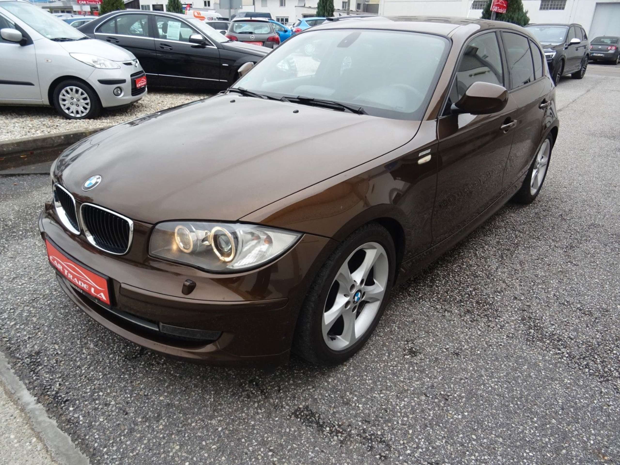 BMW - 118