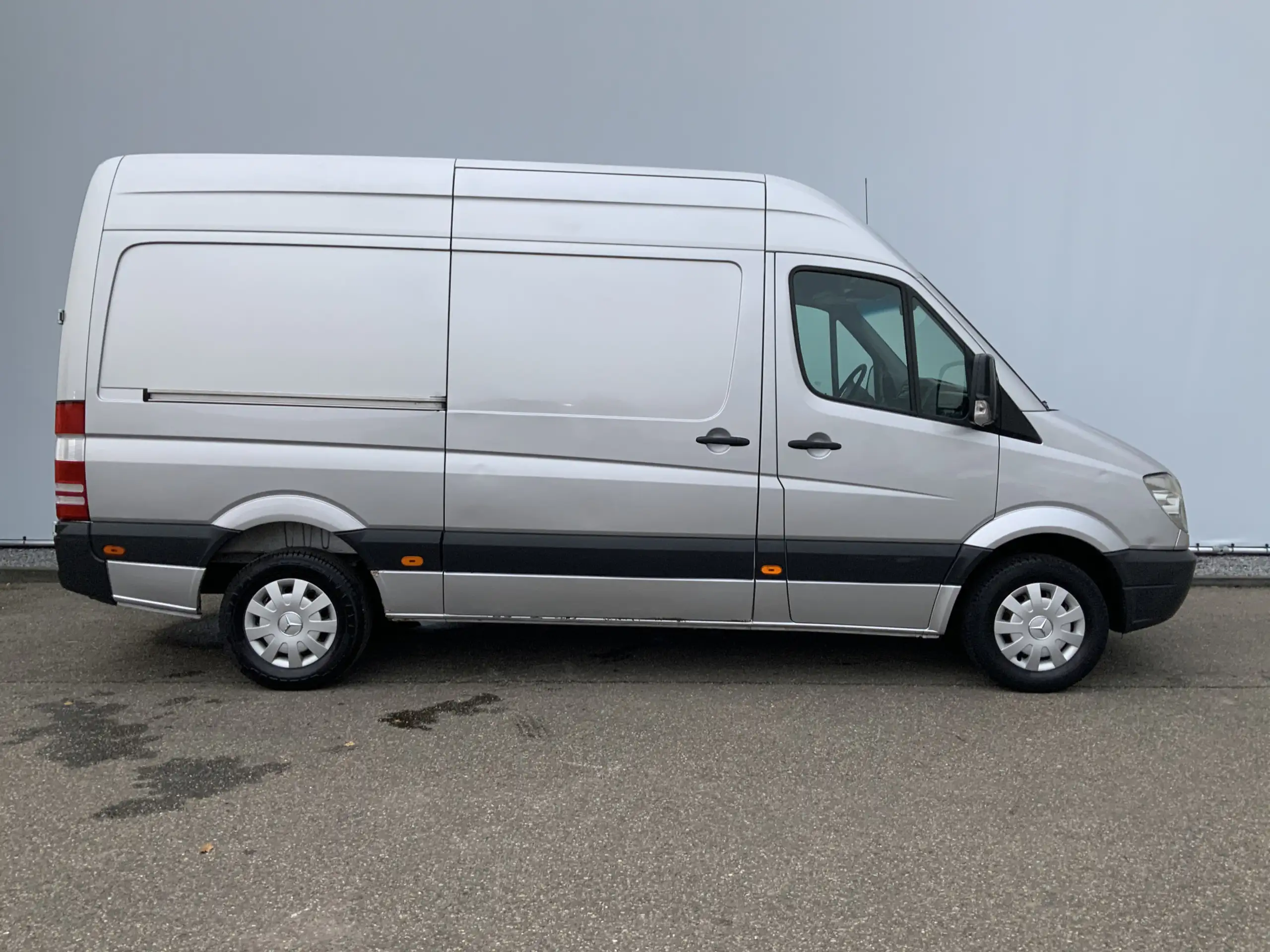 Mercedes-Benz - Sprinter