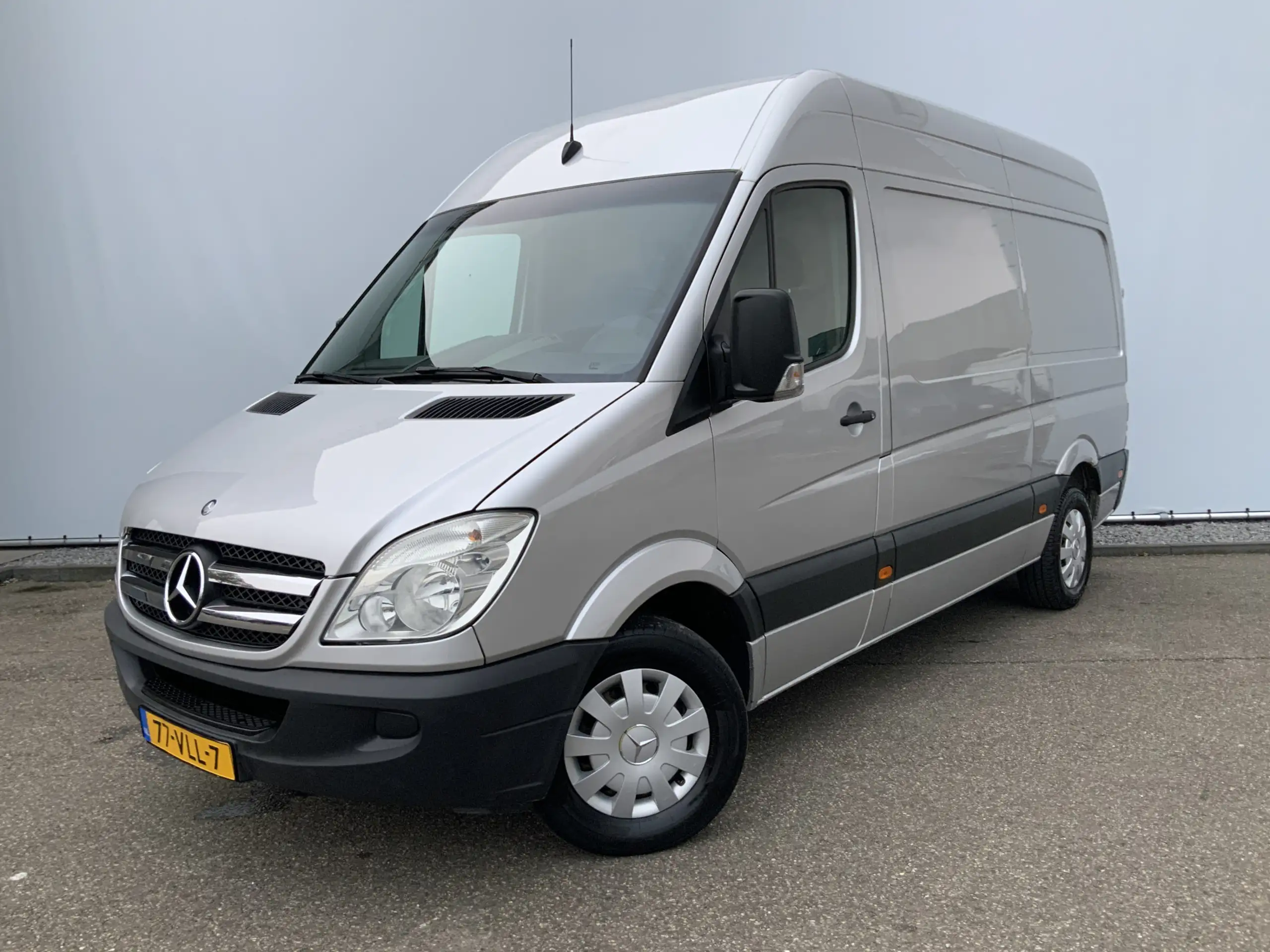 Mercedes-Benz - Sprinter