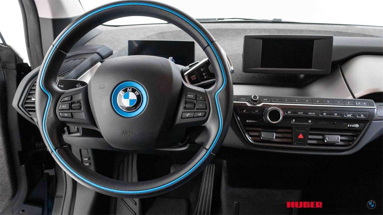 BMW - i3