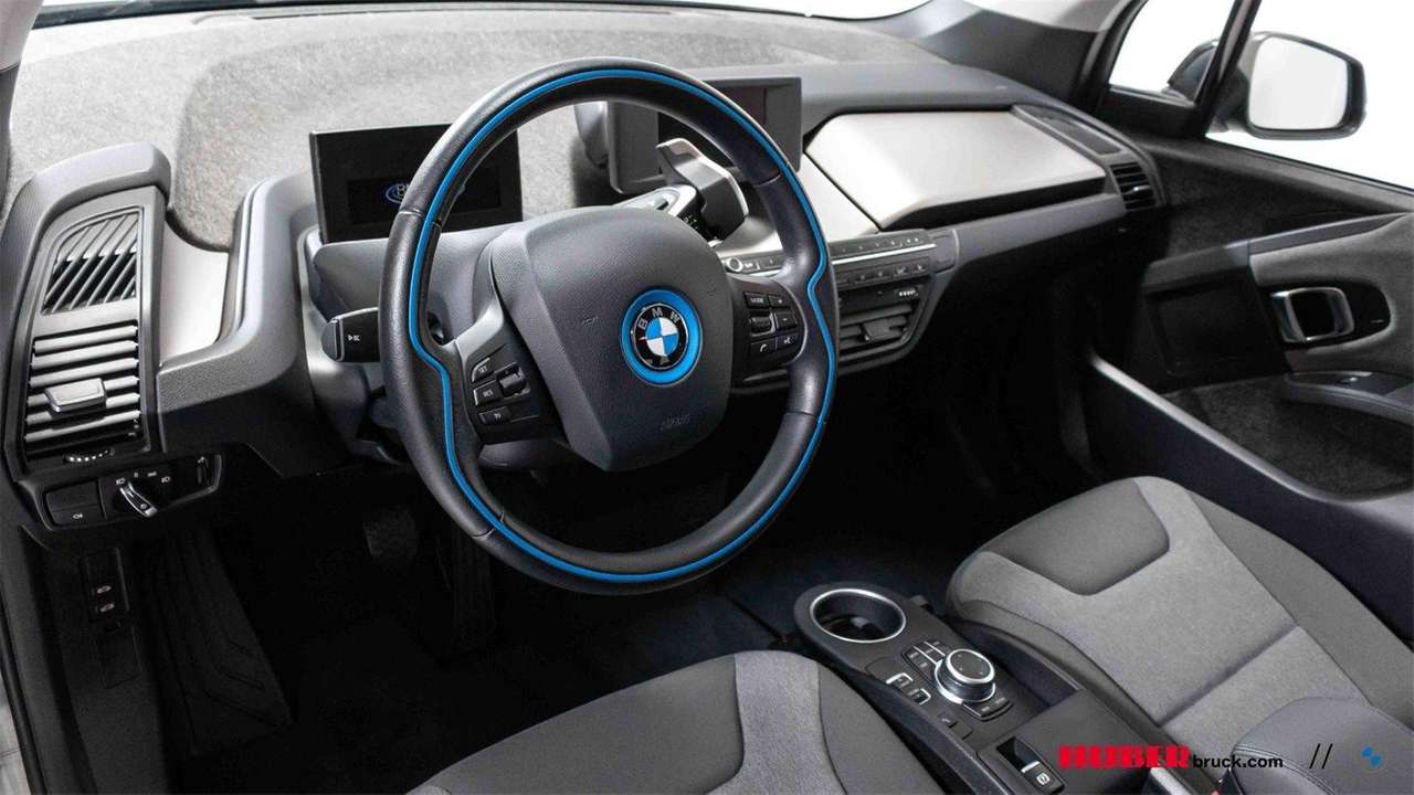 BMW - i3