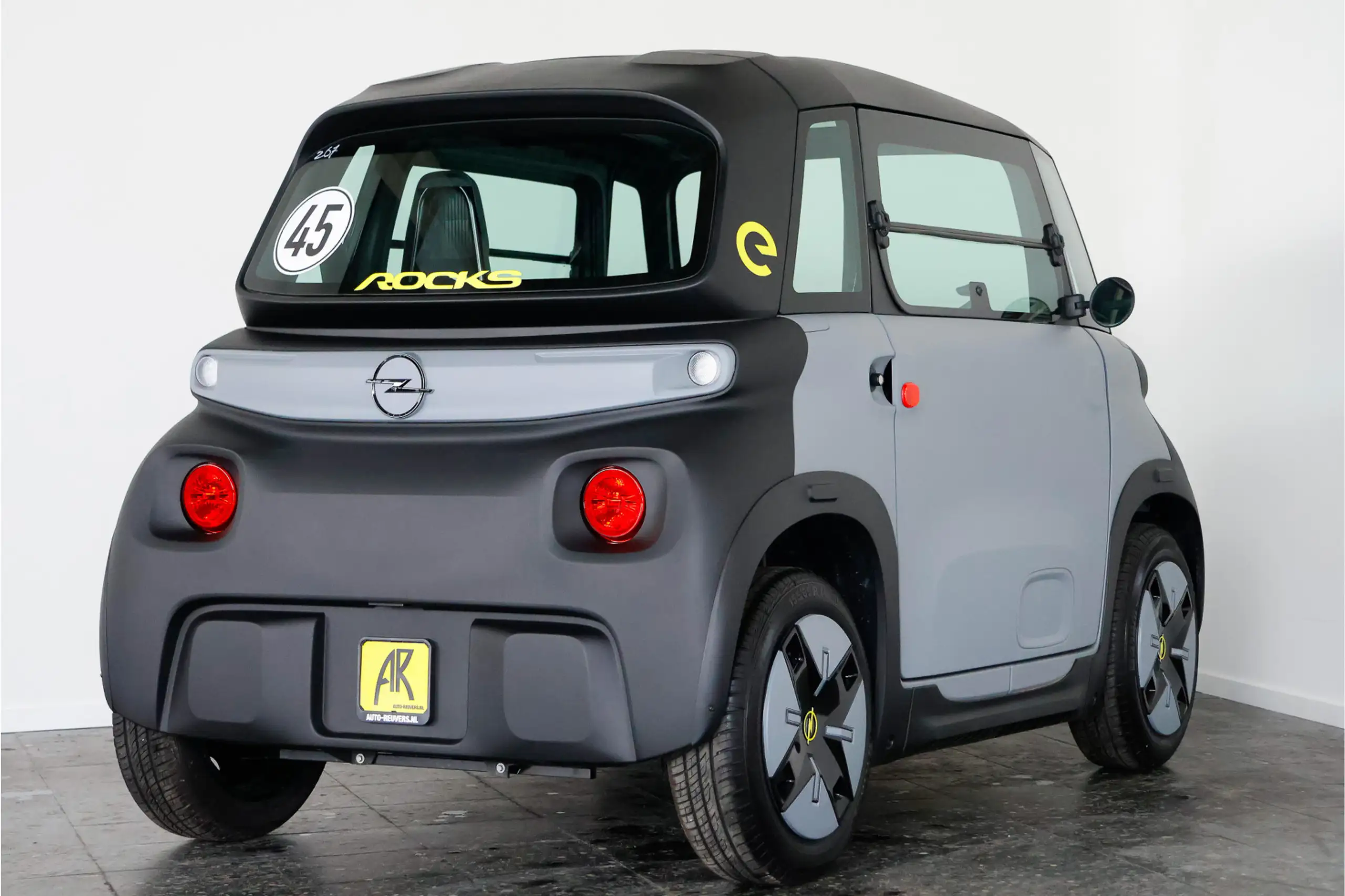 Opel - Rocks-e