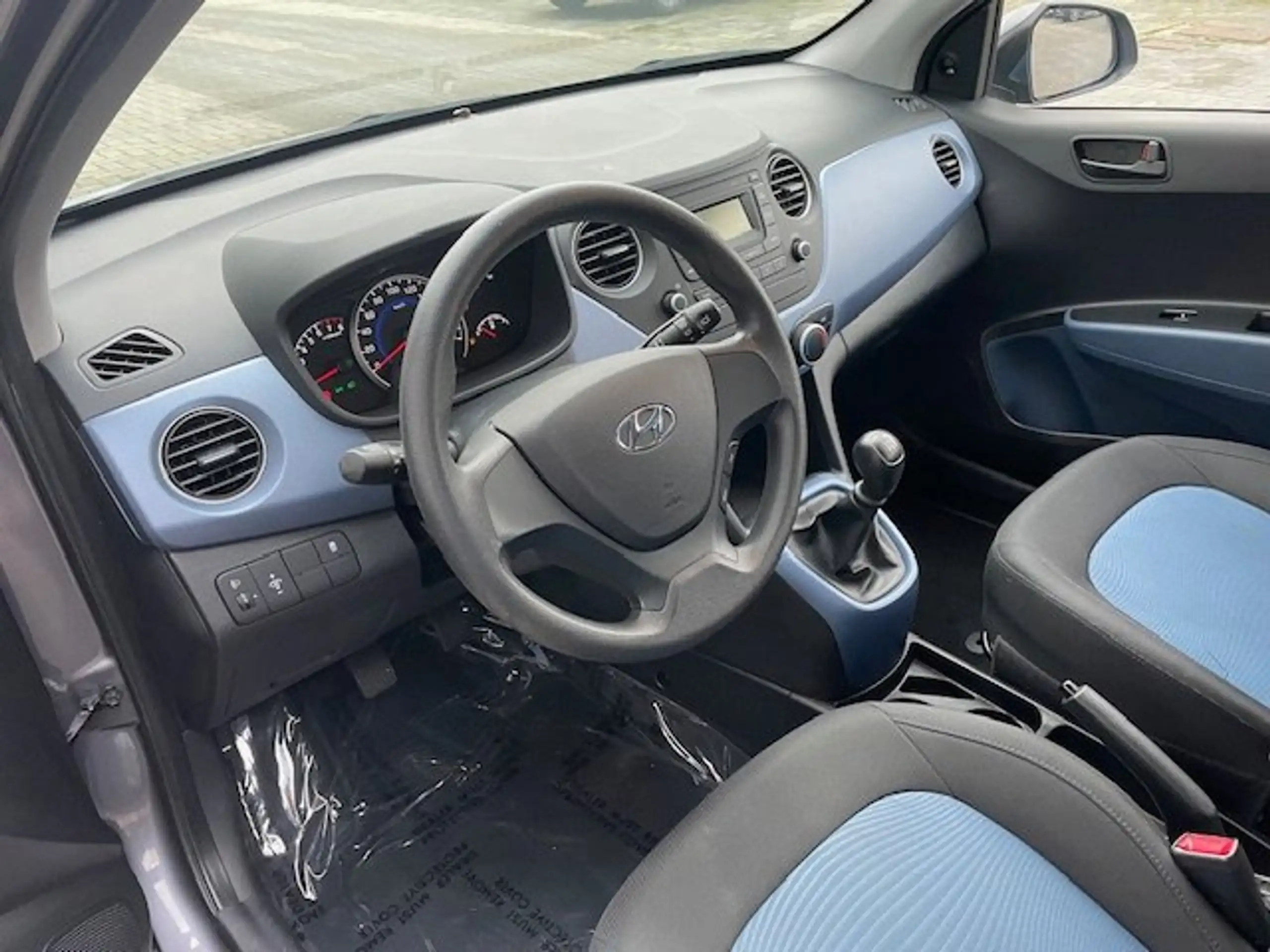 Hyundai - i10