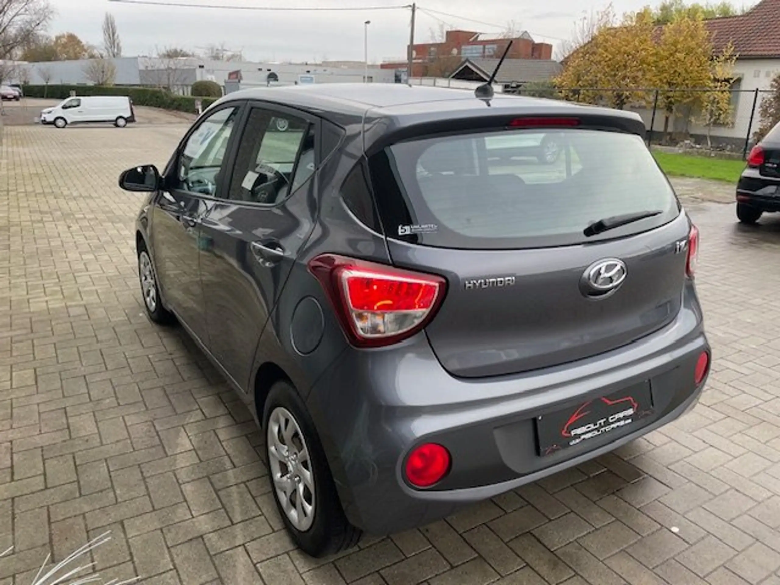 Hyundai - i10