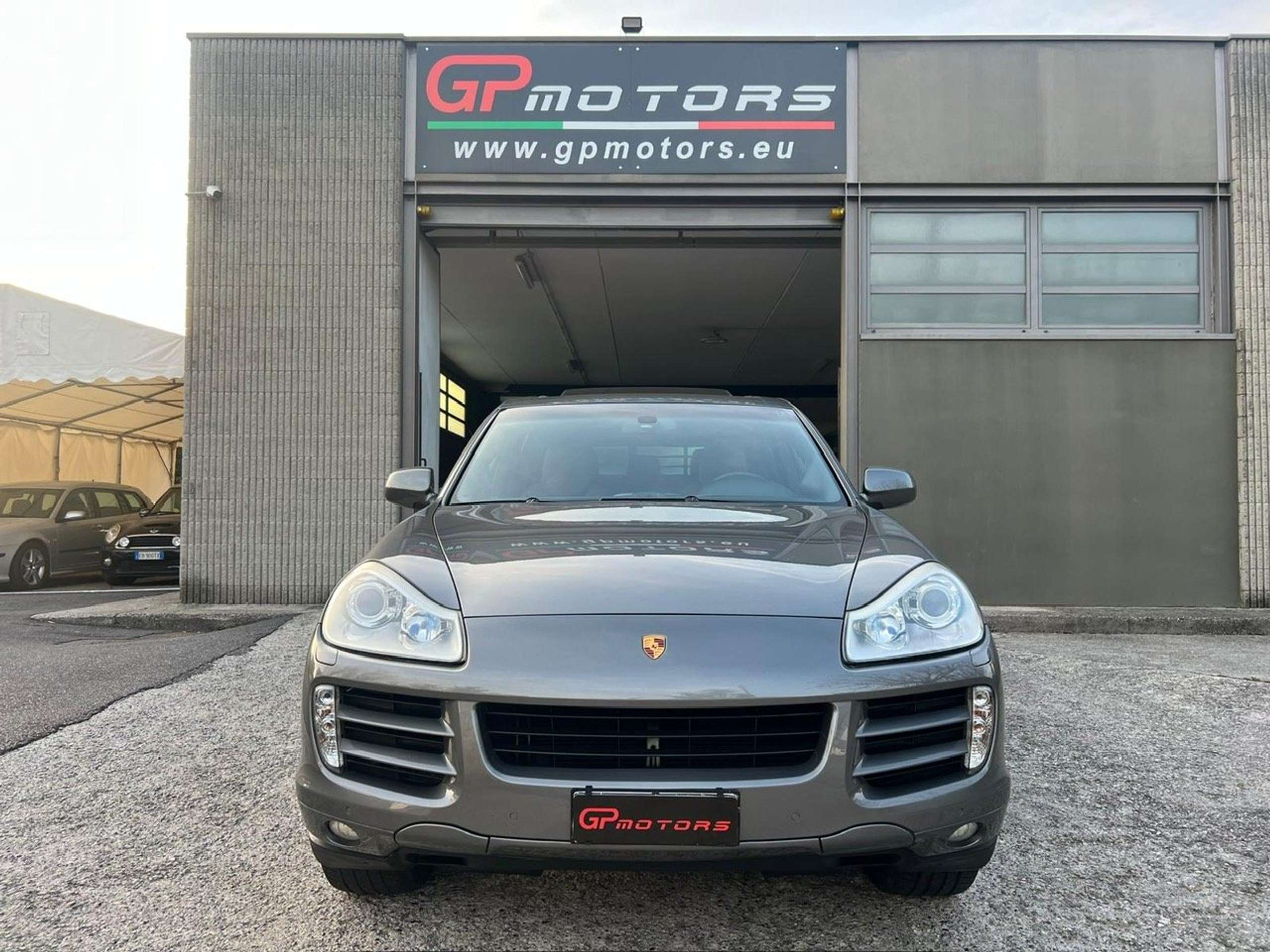 Porsche - Cayenne