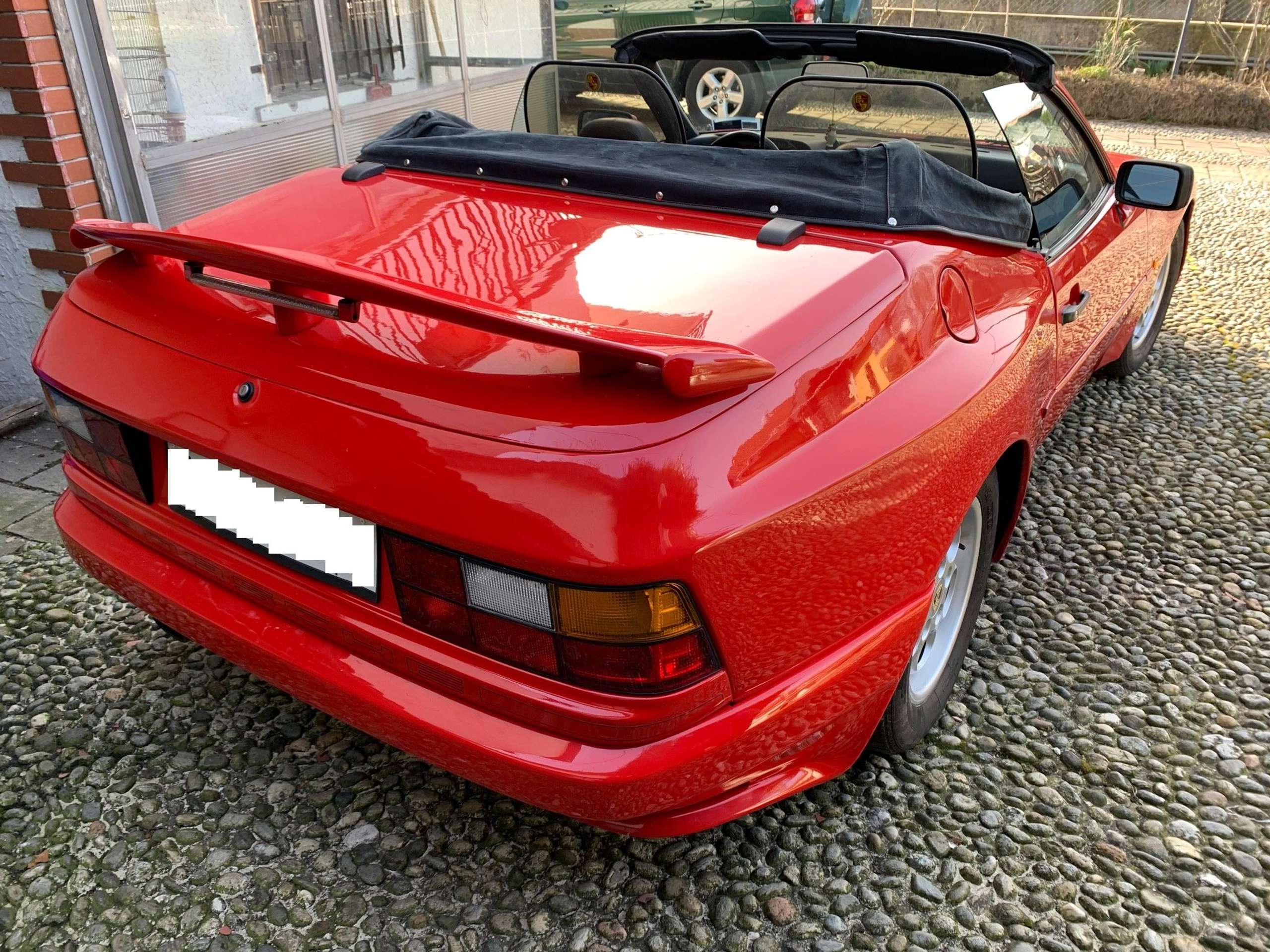 Porsche - 944