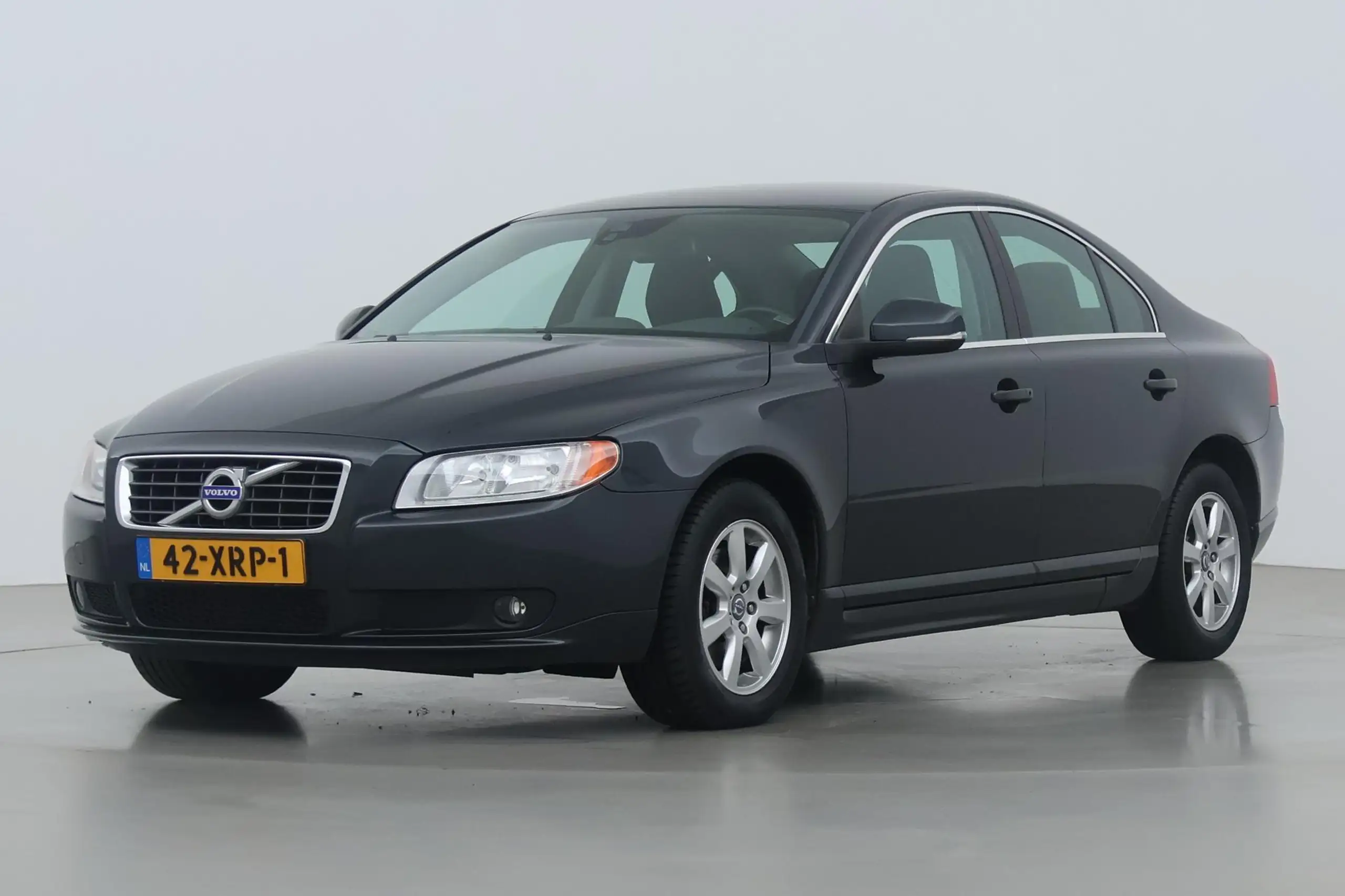 Volvo - S80