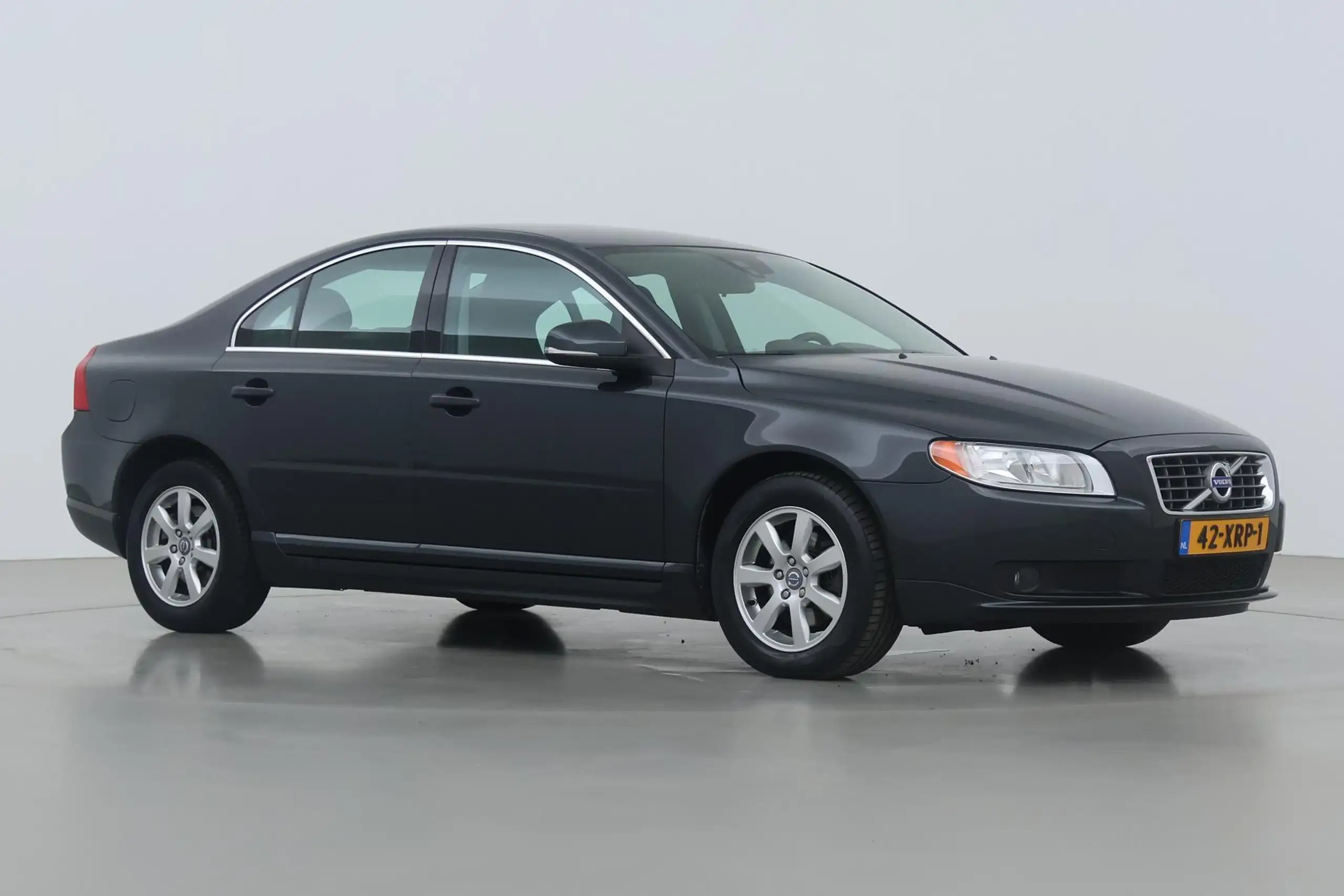 Volvo - S80