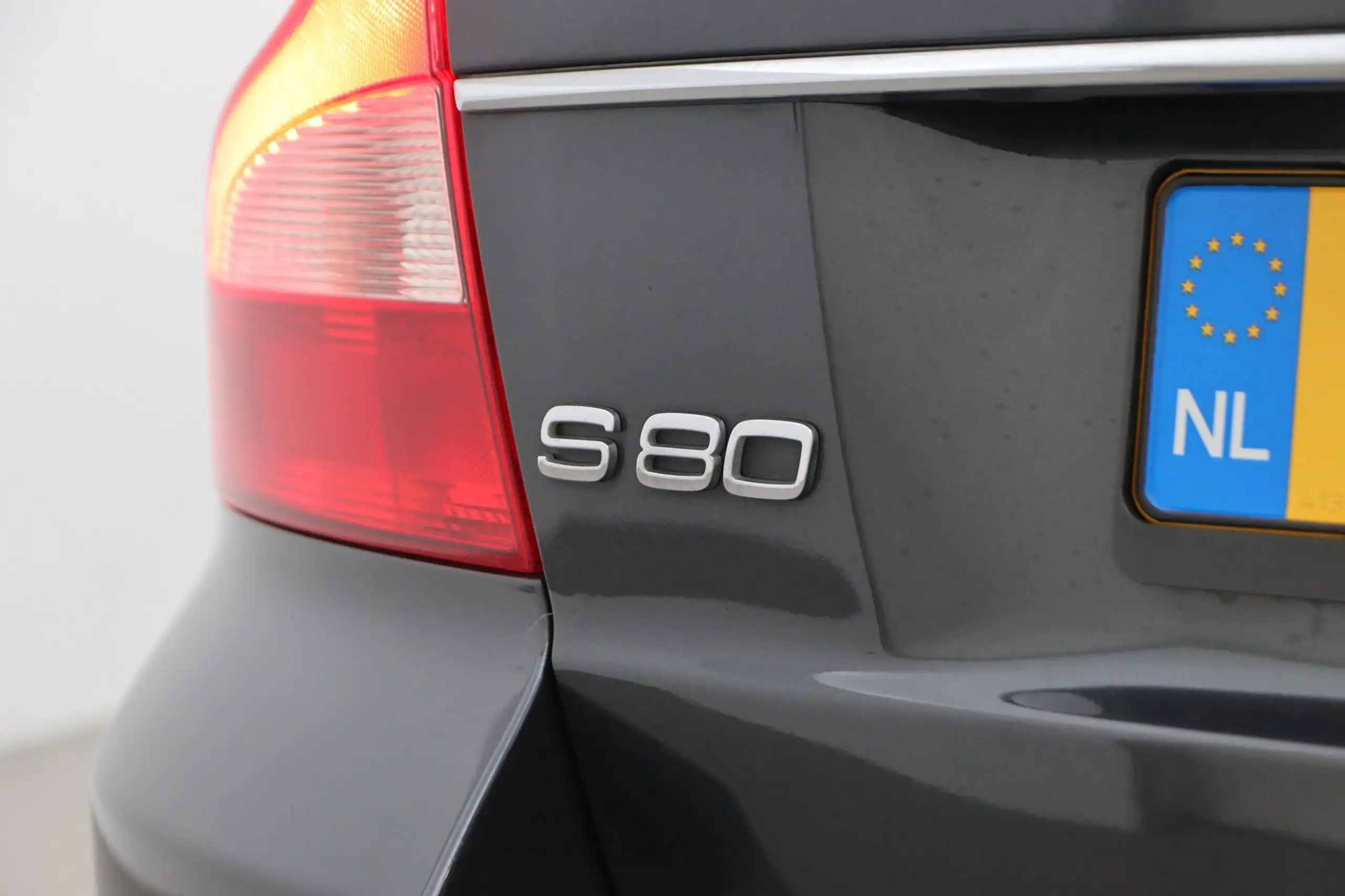 Volvo - S80