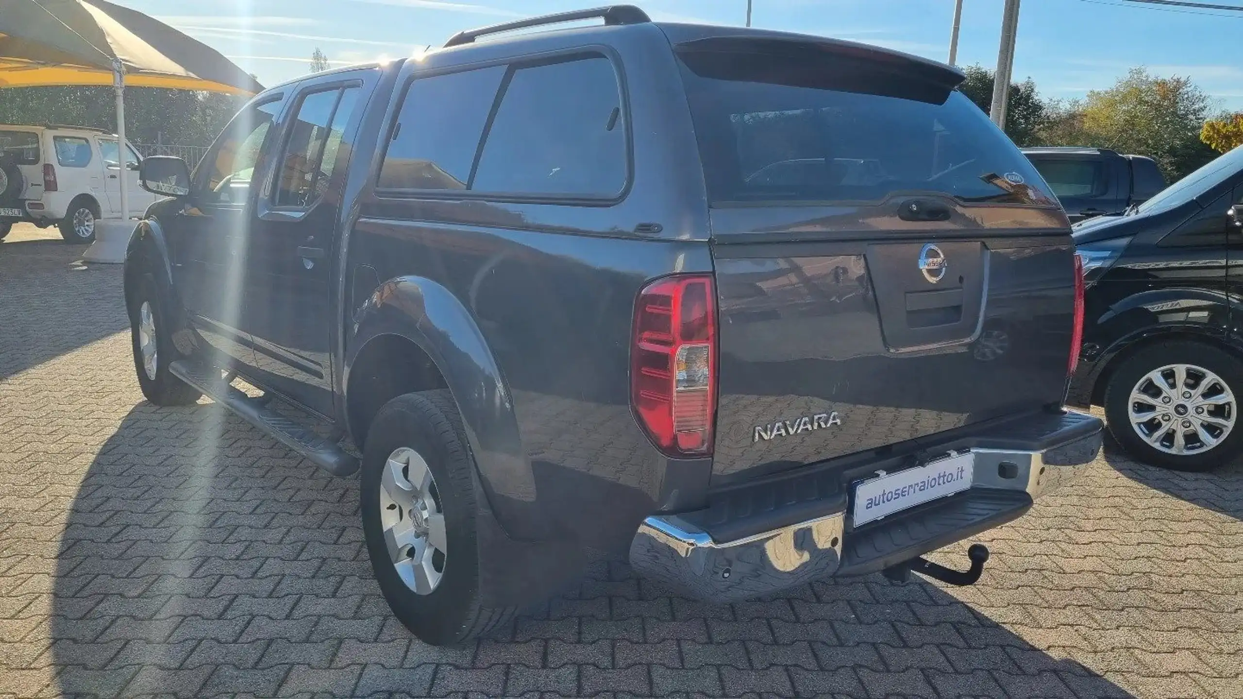 Nissan - Navara