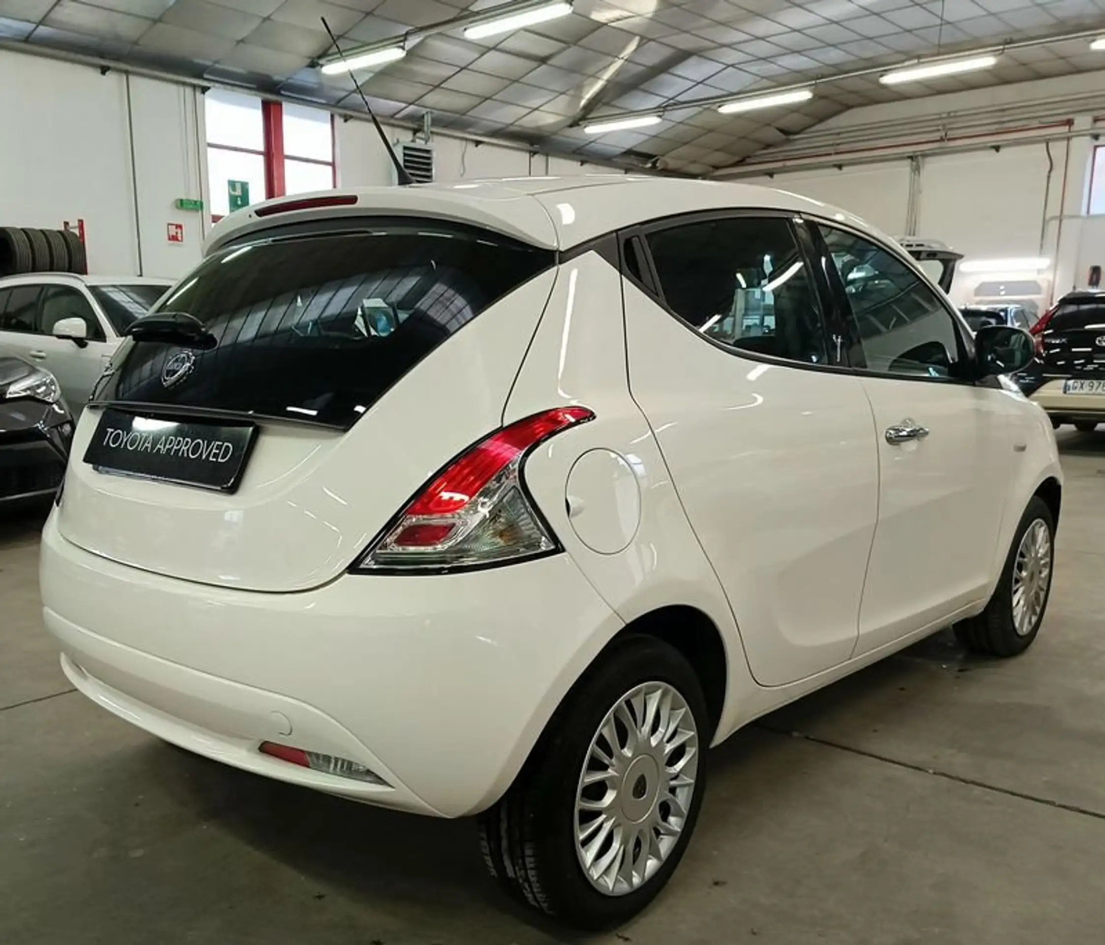 Lancia - Ypsilon