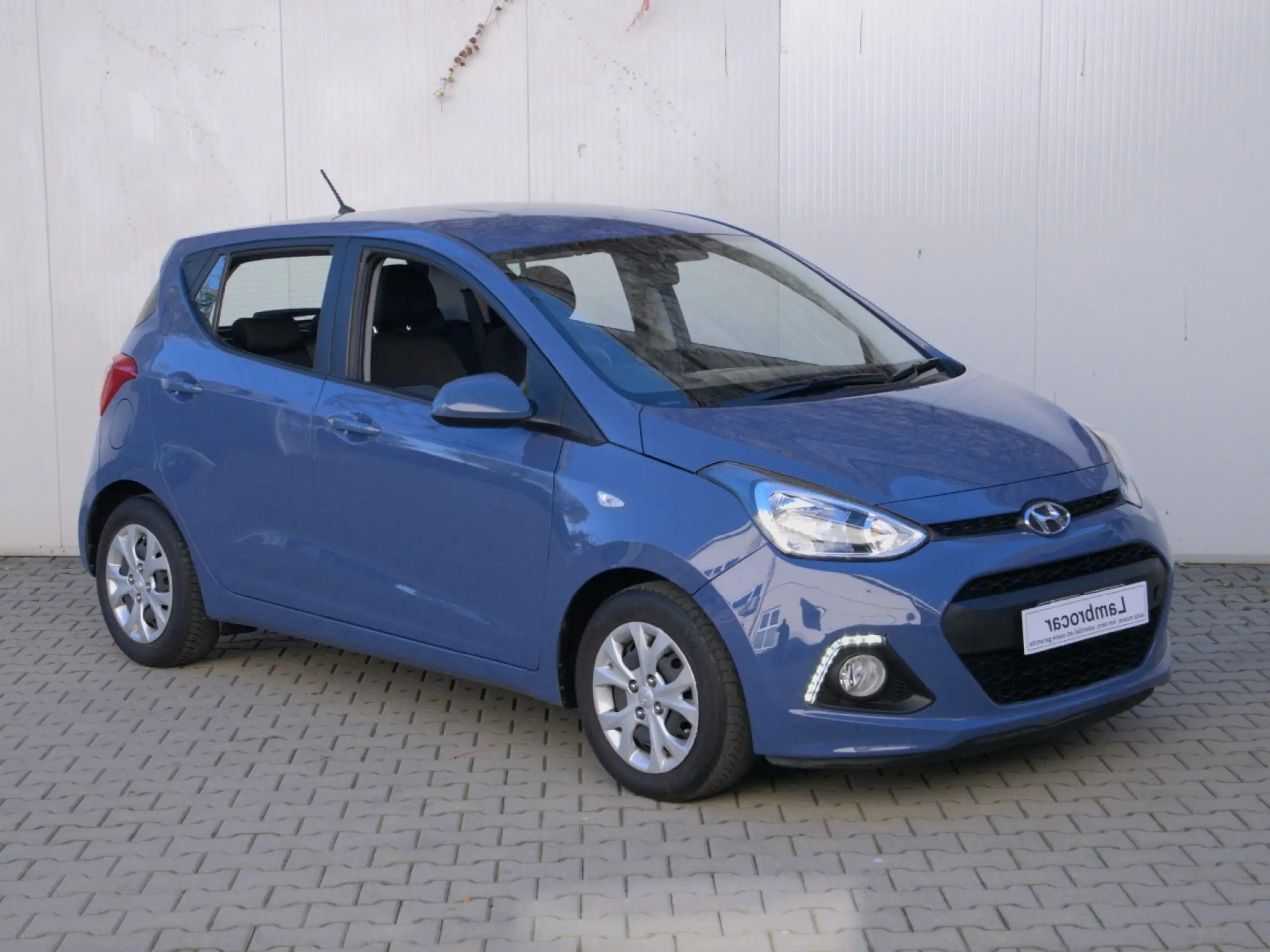 Hyundai - i10