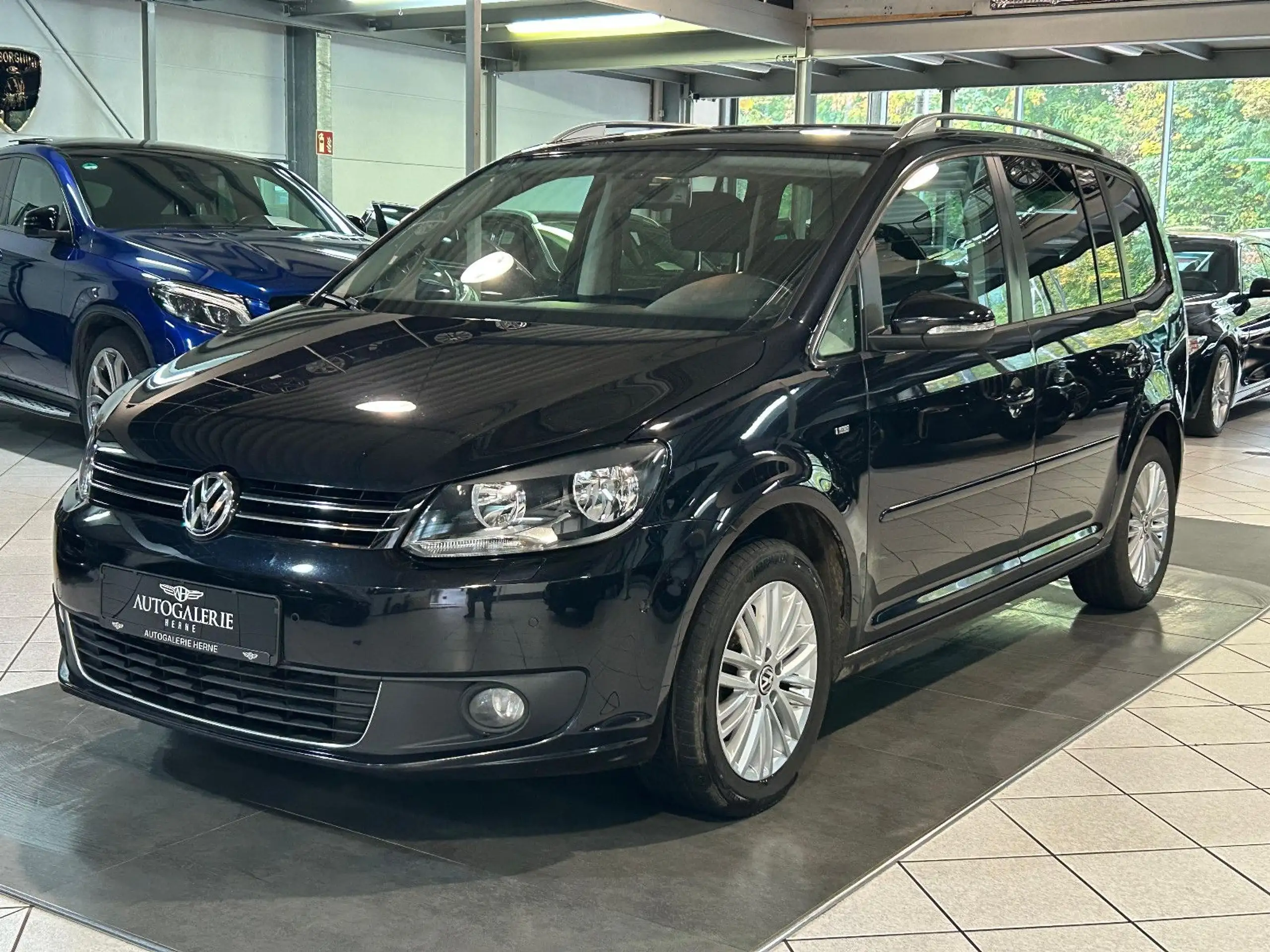 Volkswagen - Touran