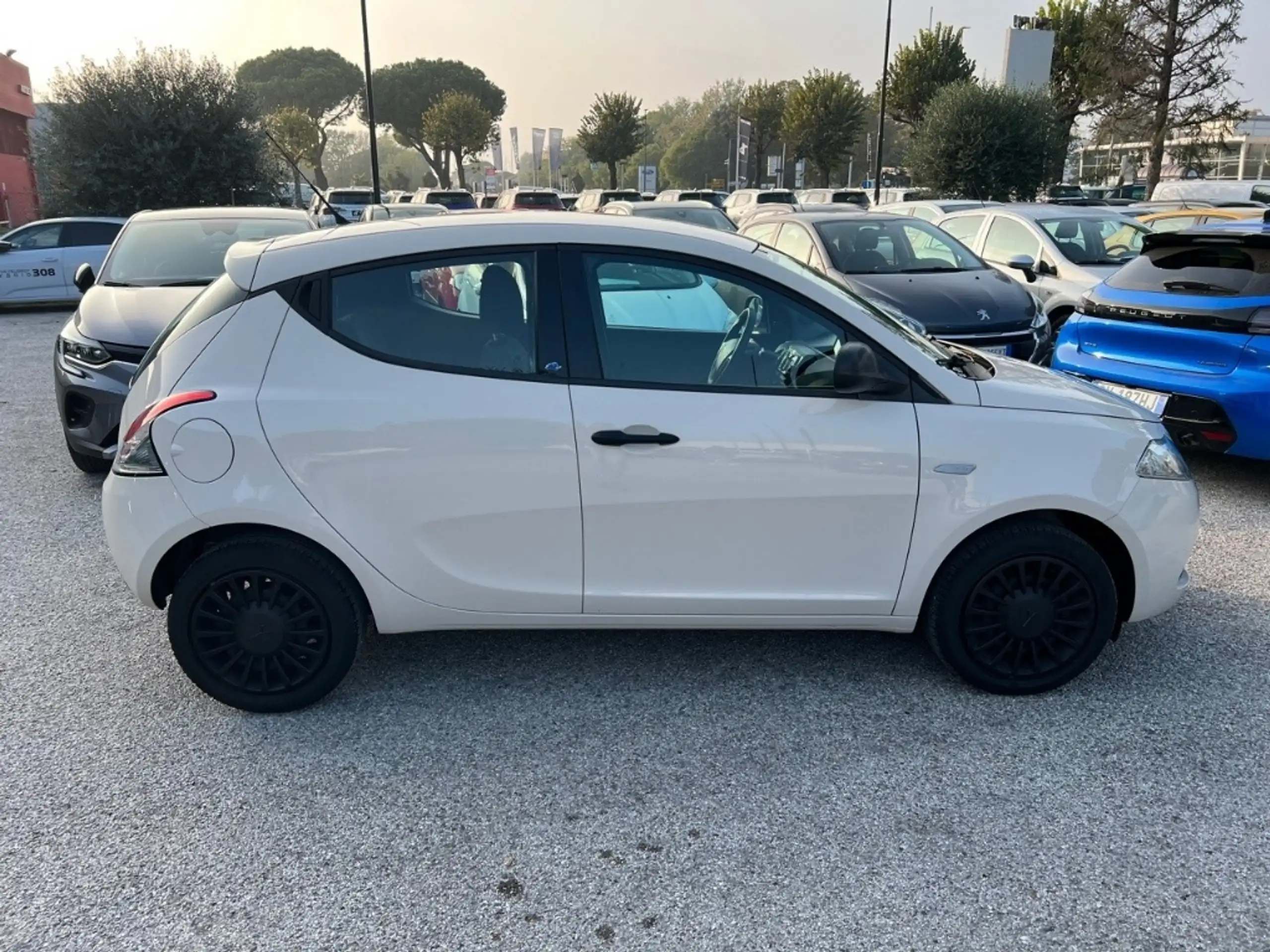 Lancia - Ypsilon