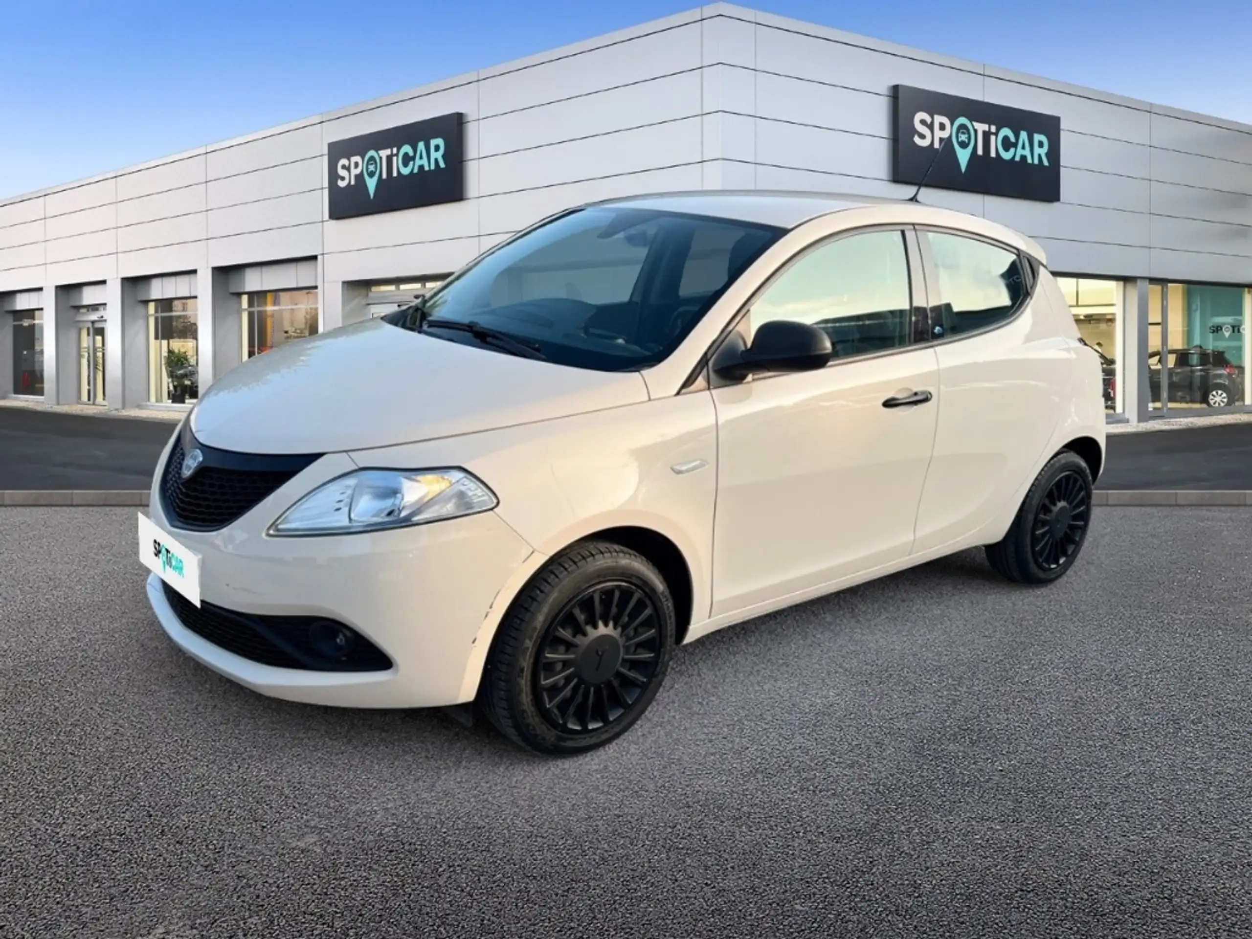 Lancia - Ypsilon