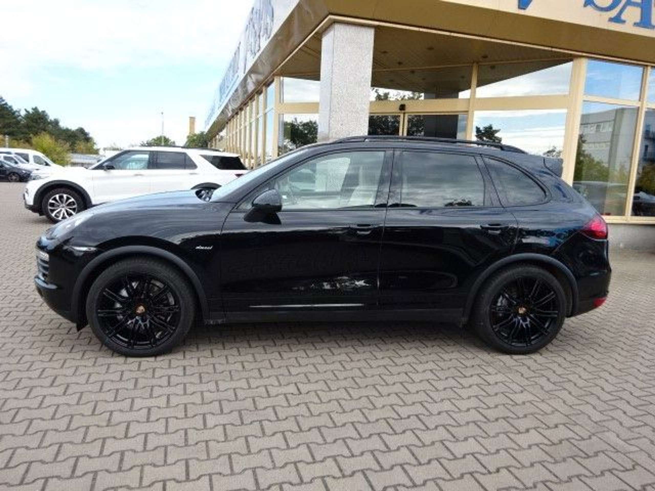 Porsche - Cayenne