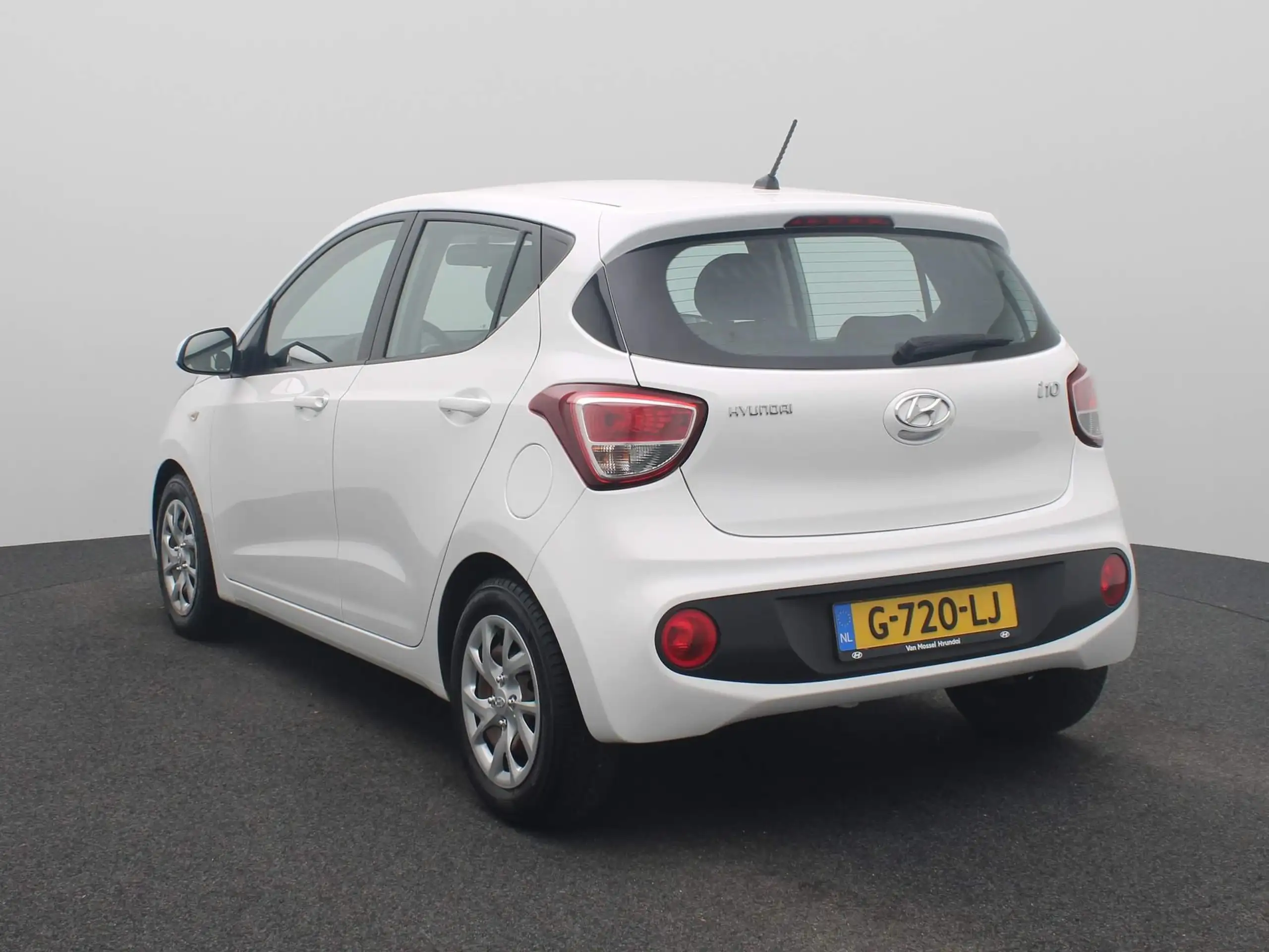 Hyundai - i10