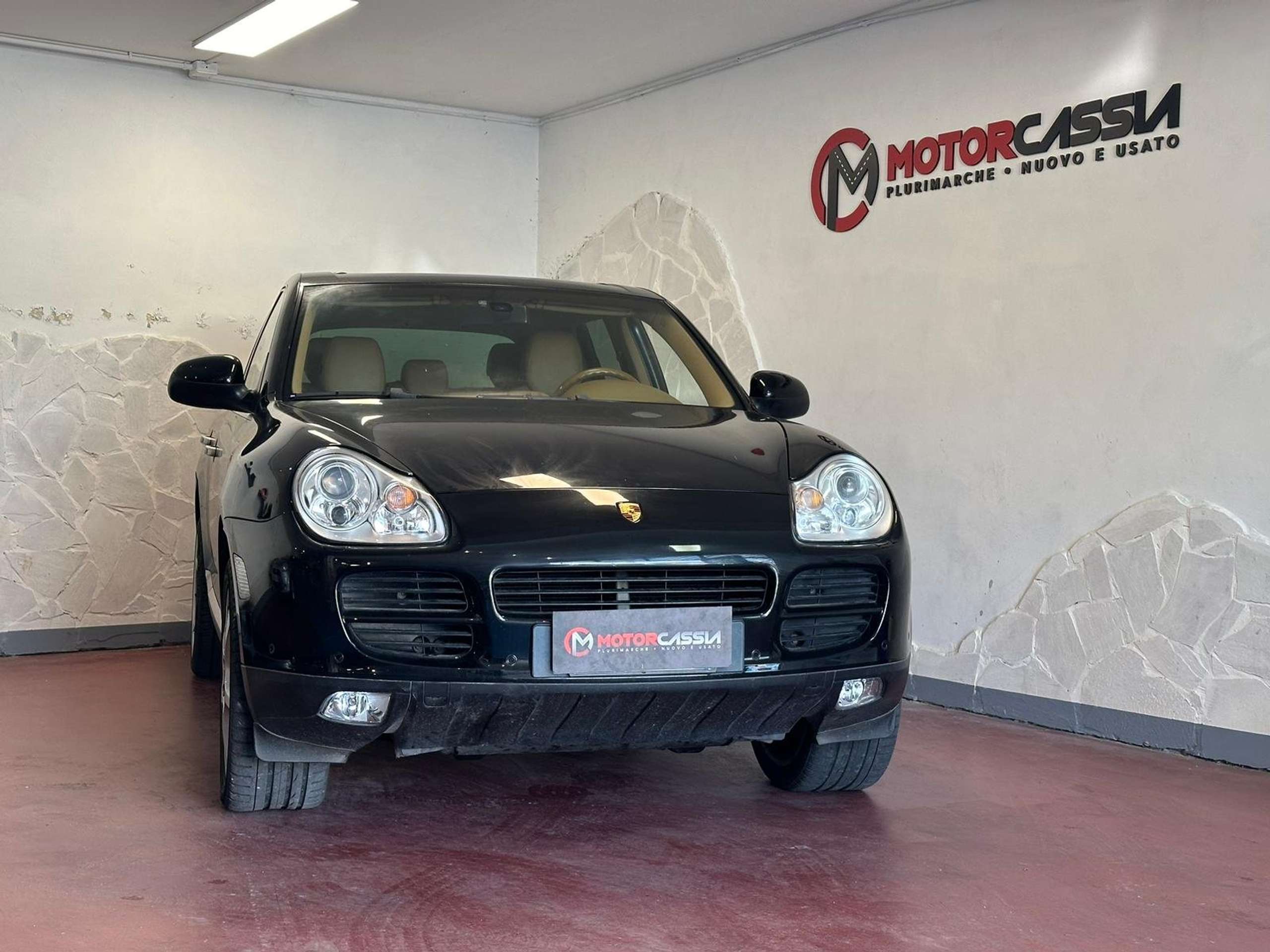 Porsche - Cayenne