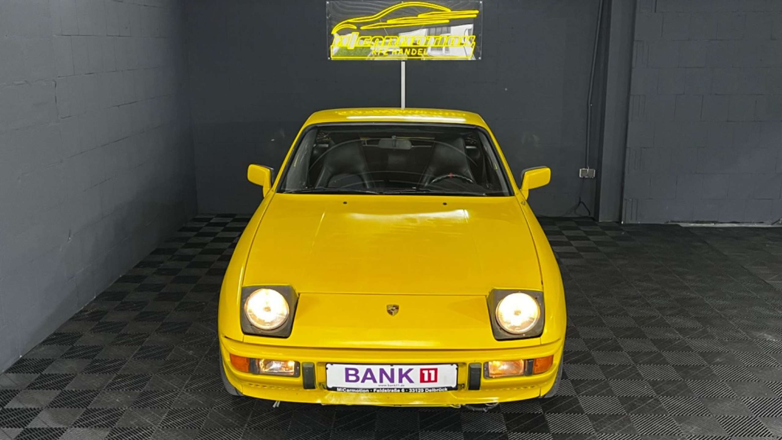 Porsche - 924