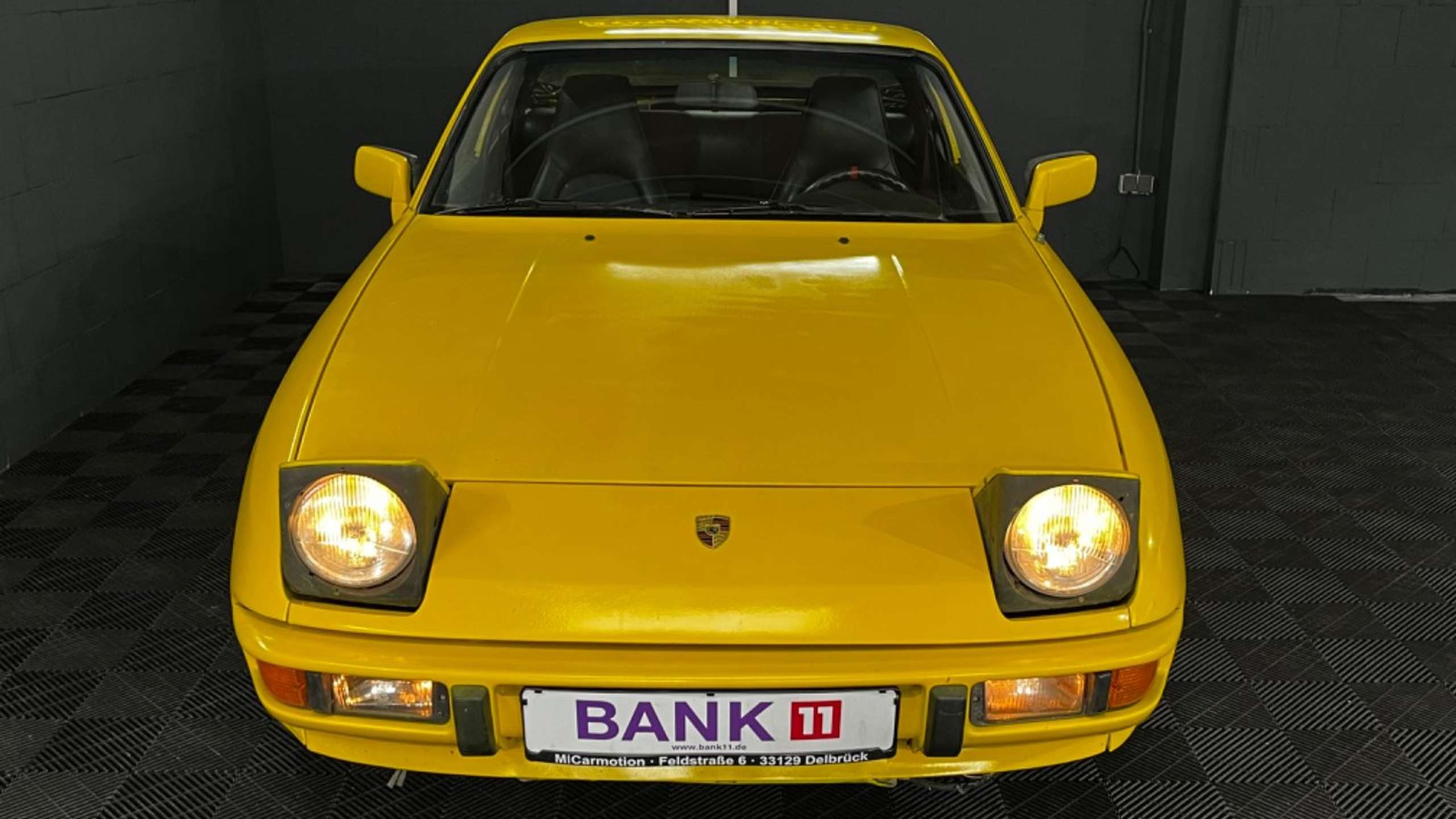 Porsche - 924