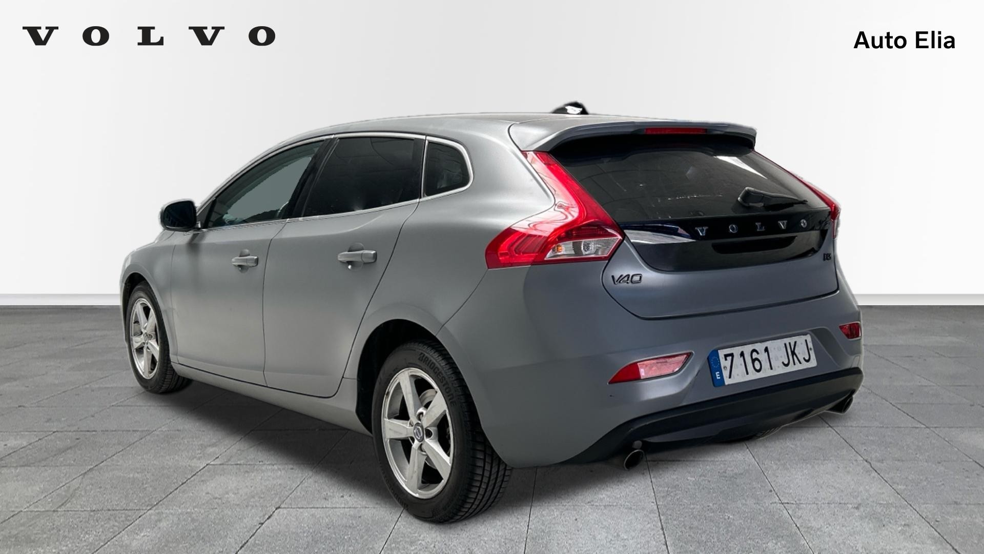 Volvo - V40