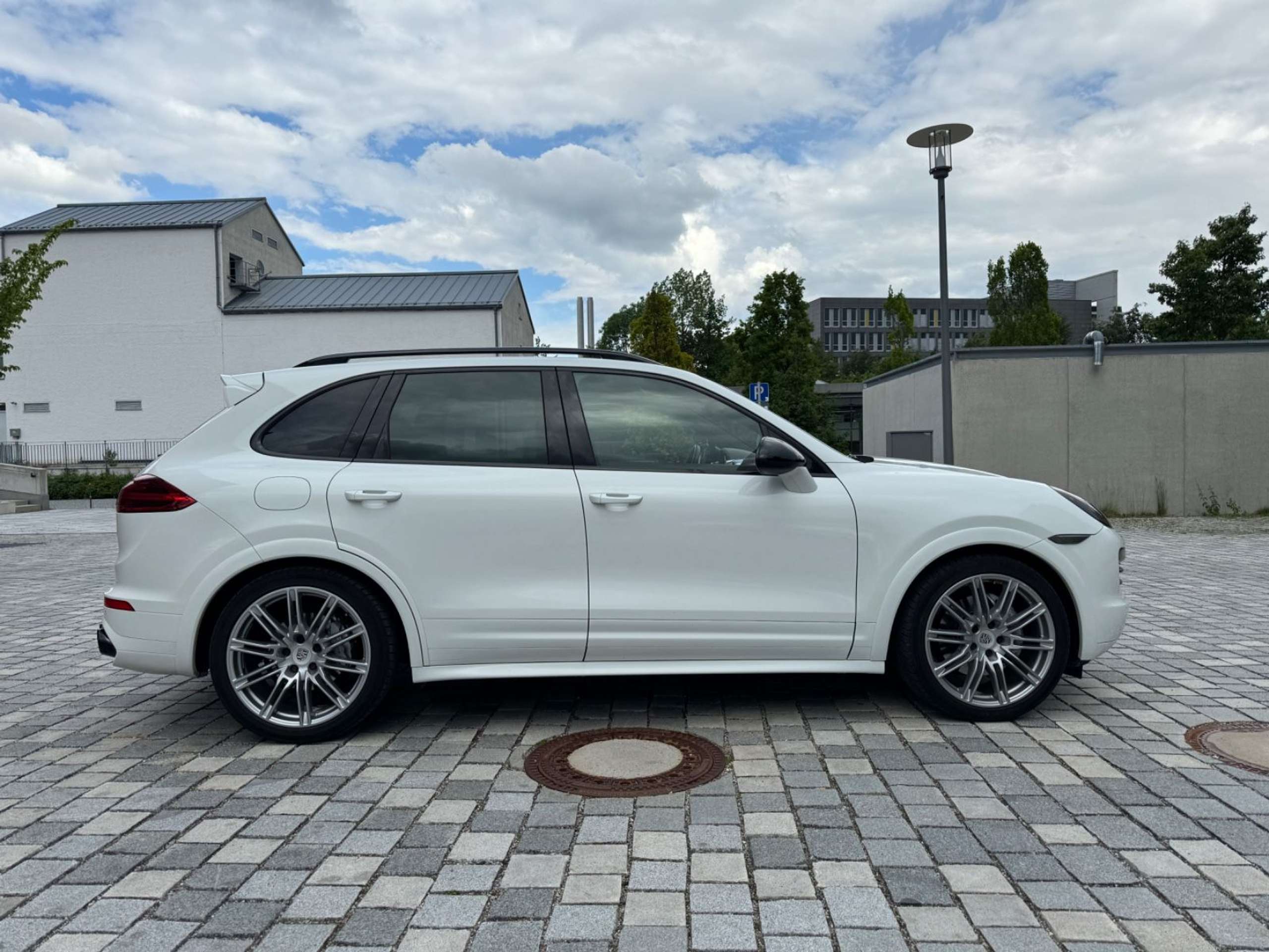 Porsche - Cayenne