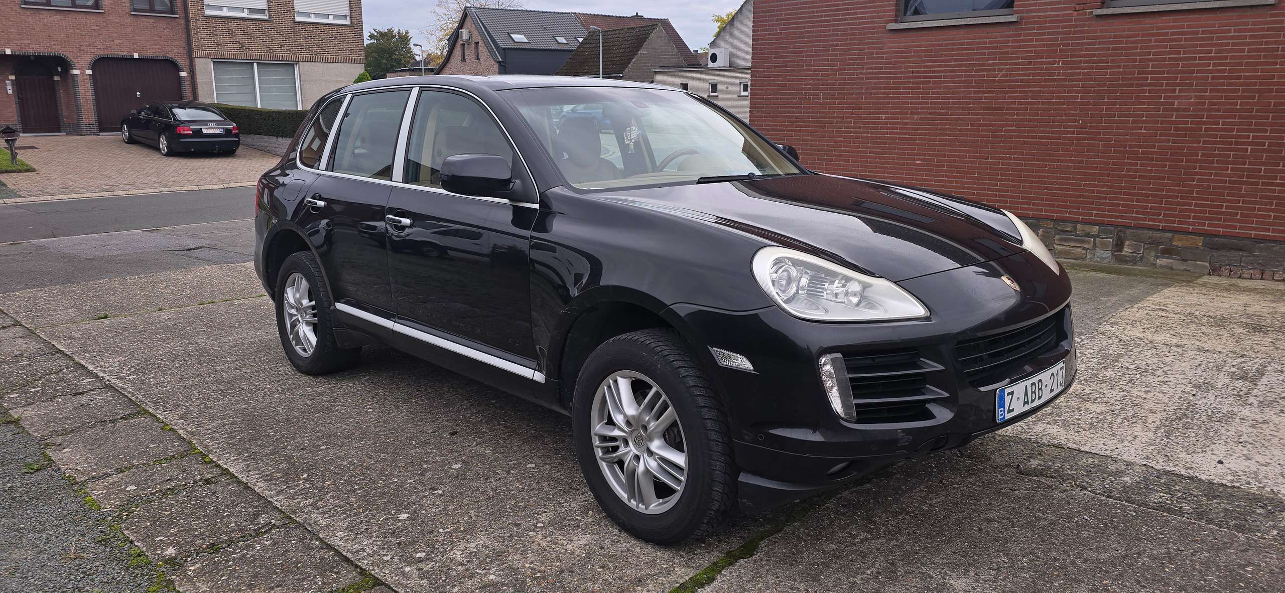 Porsche - Cayenne