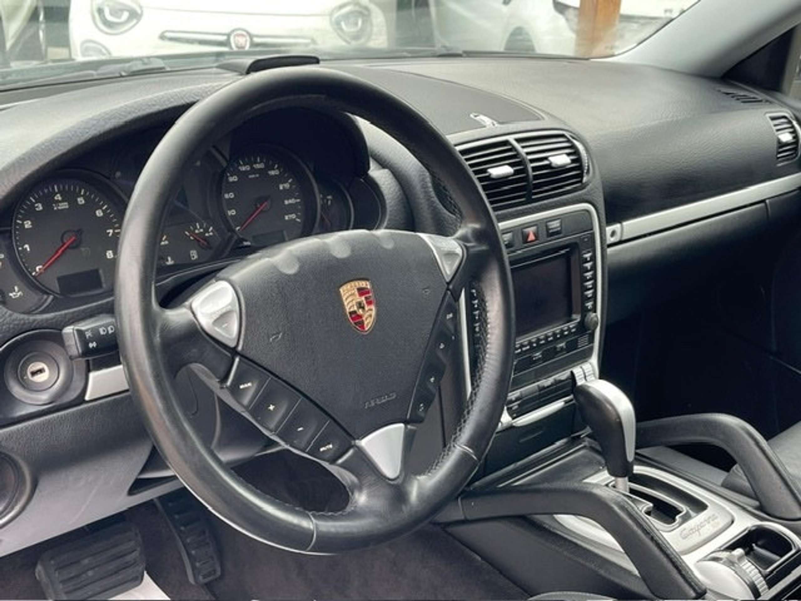 Porsche - Cayenne