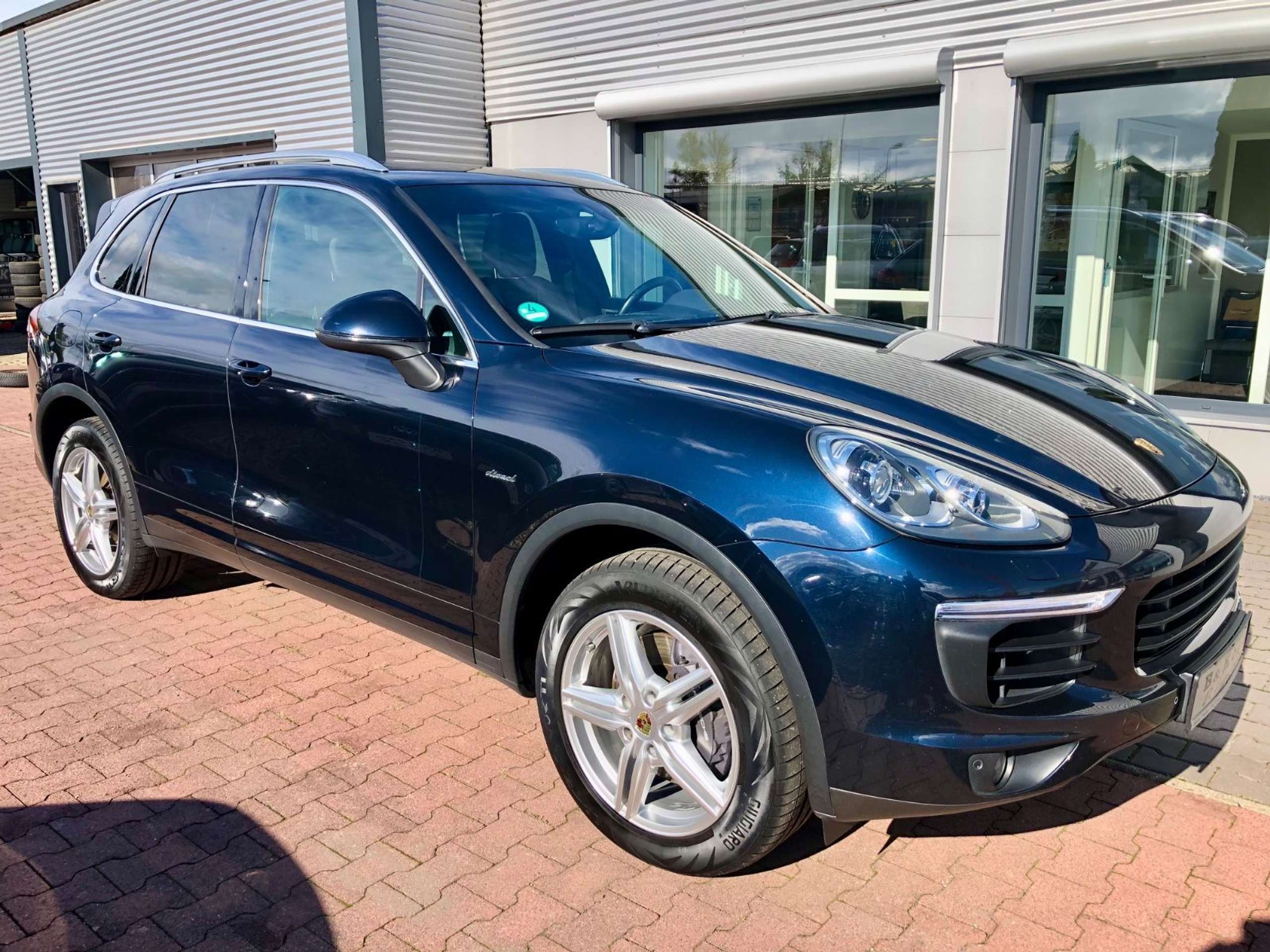 Porsche - Cayenne