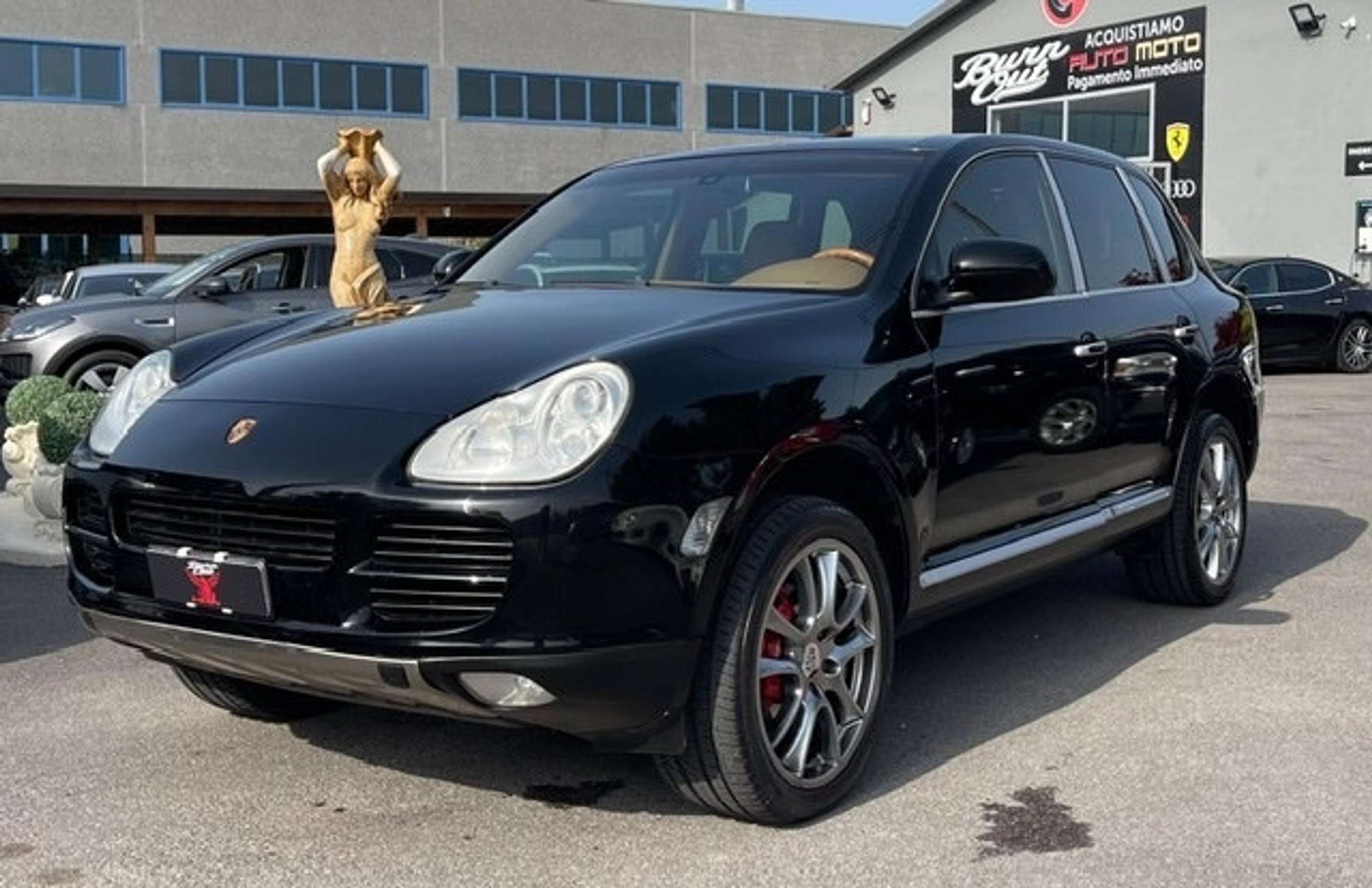 Porsche - Cayenne