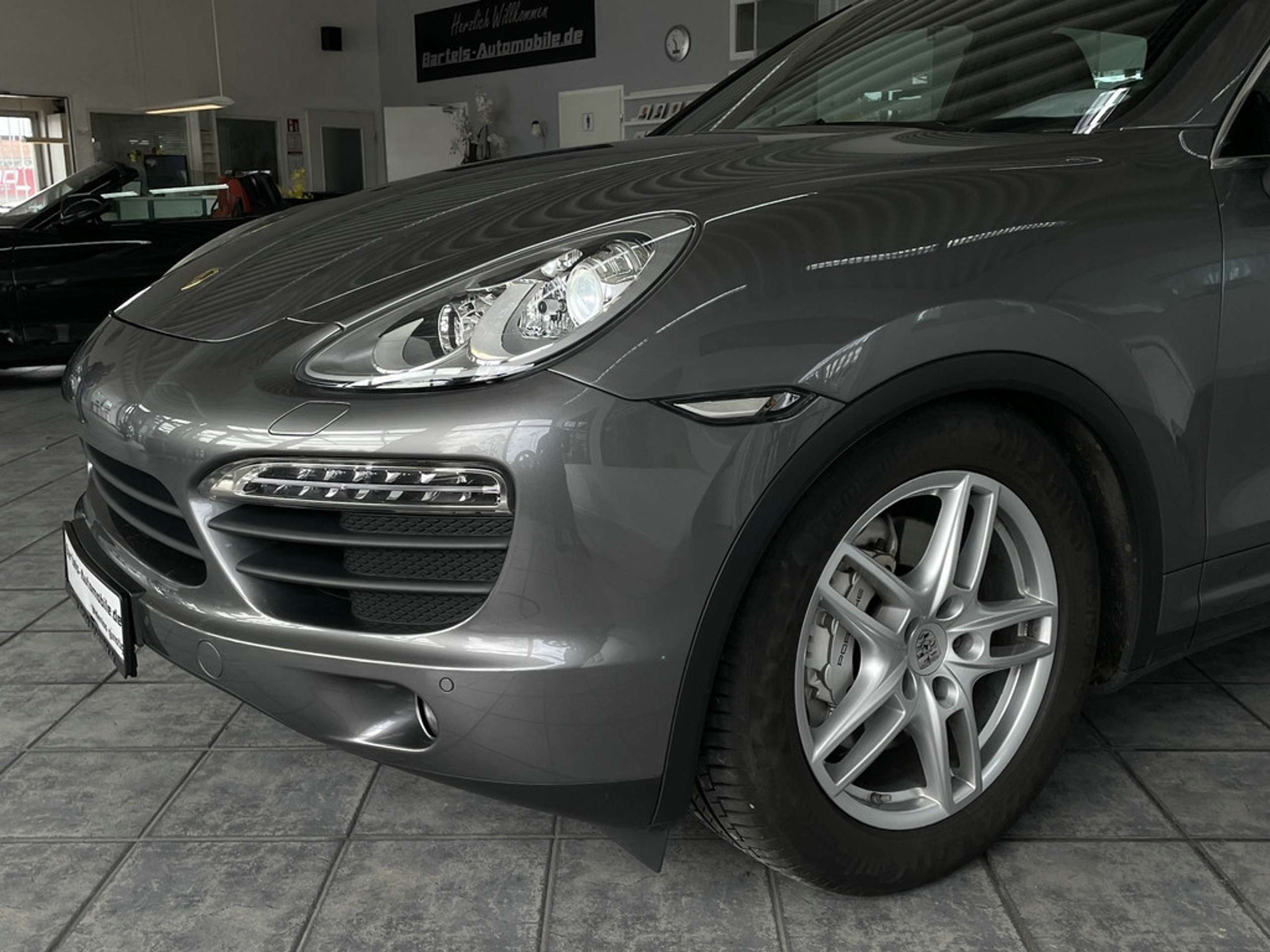 Porsche - Cayenne