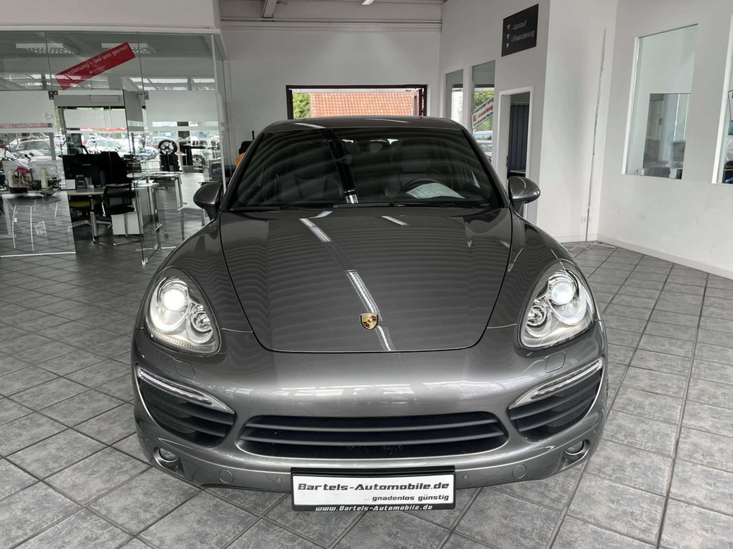 Porsche - Cayenne