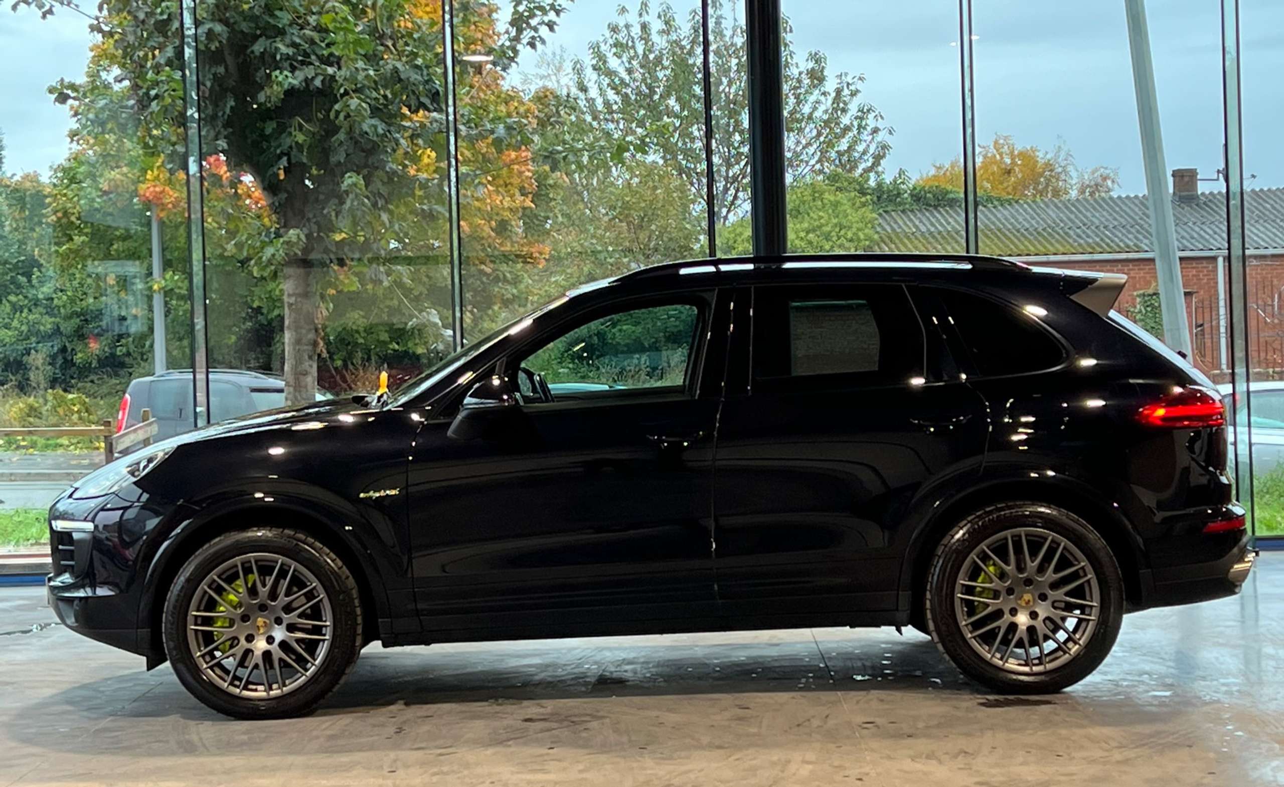 Porsche - Cayenne