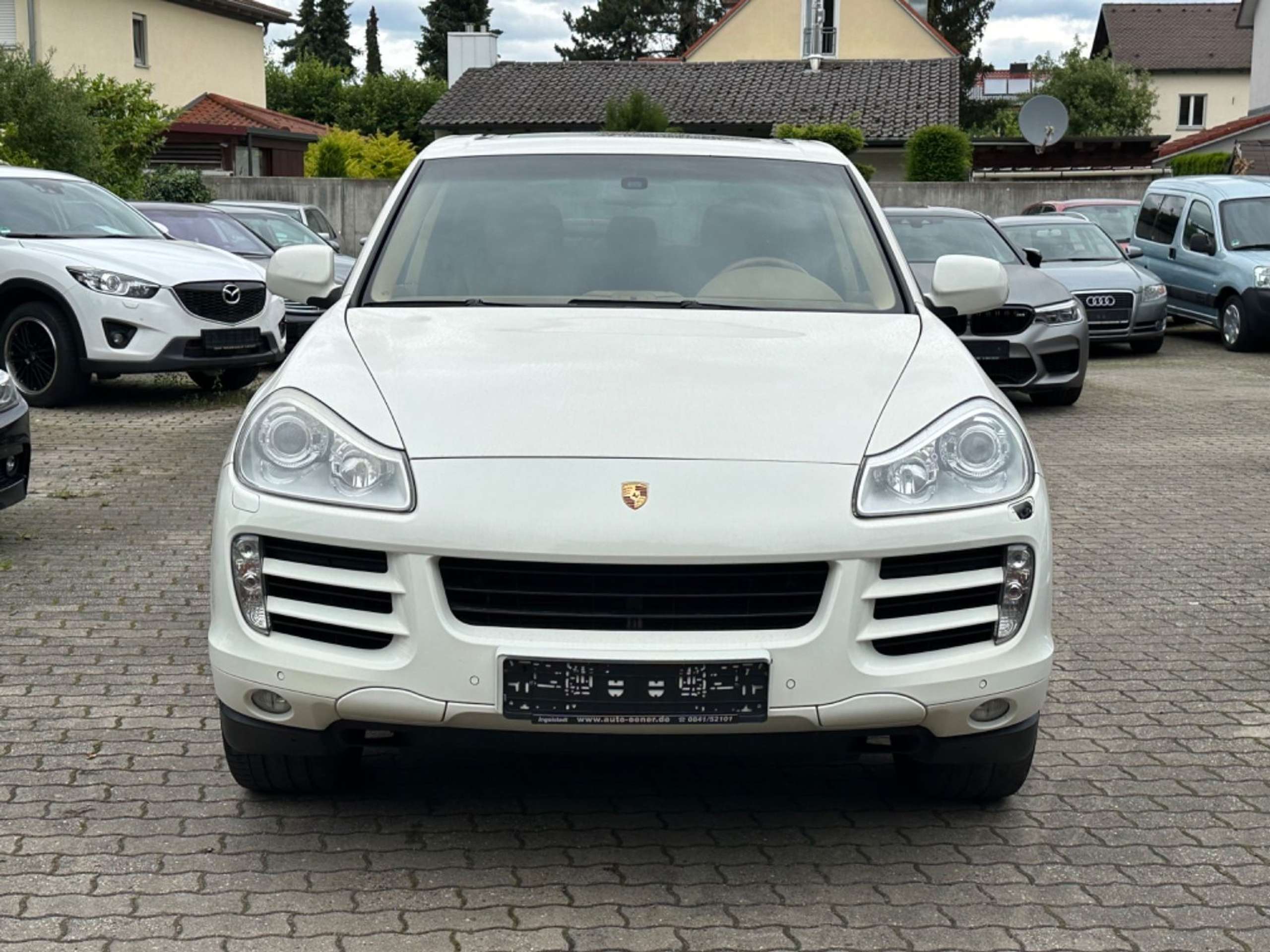 Porsche - Cayenne